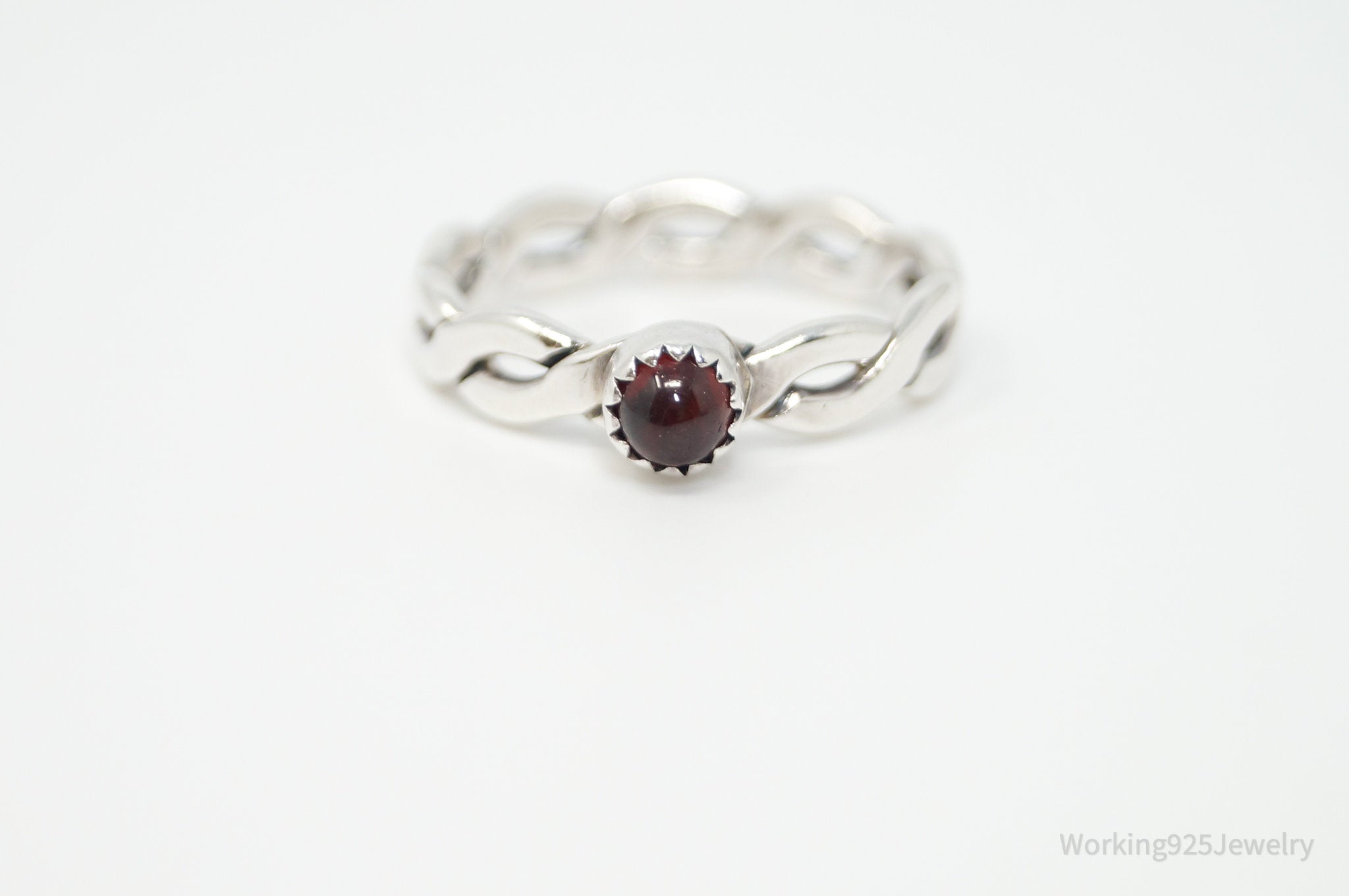 Vintage Garnet Twisted Band Sterling Silver Ring - Size 7