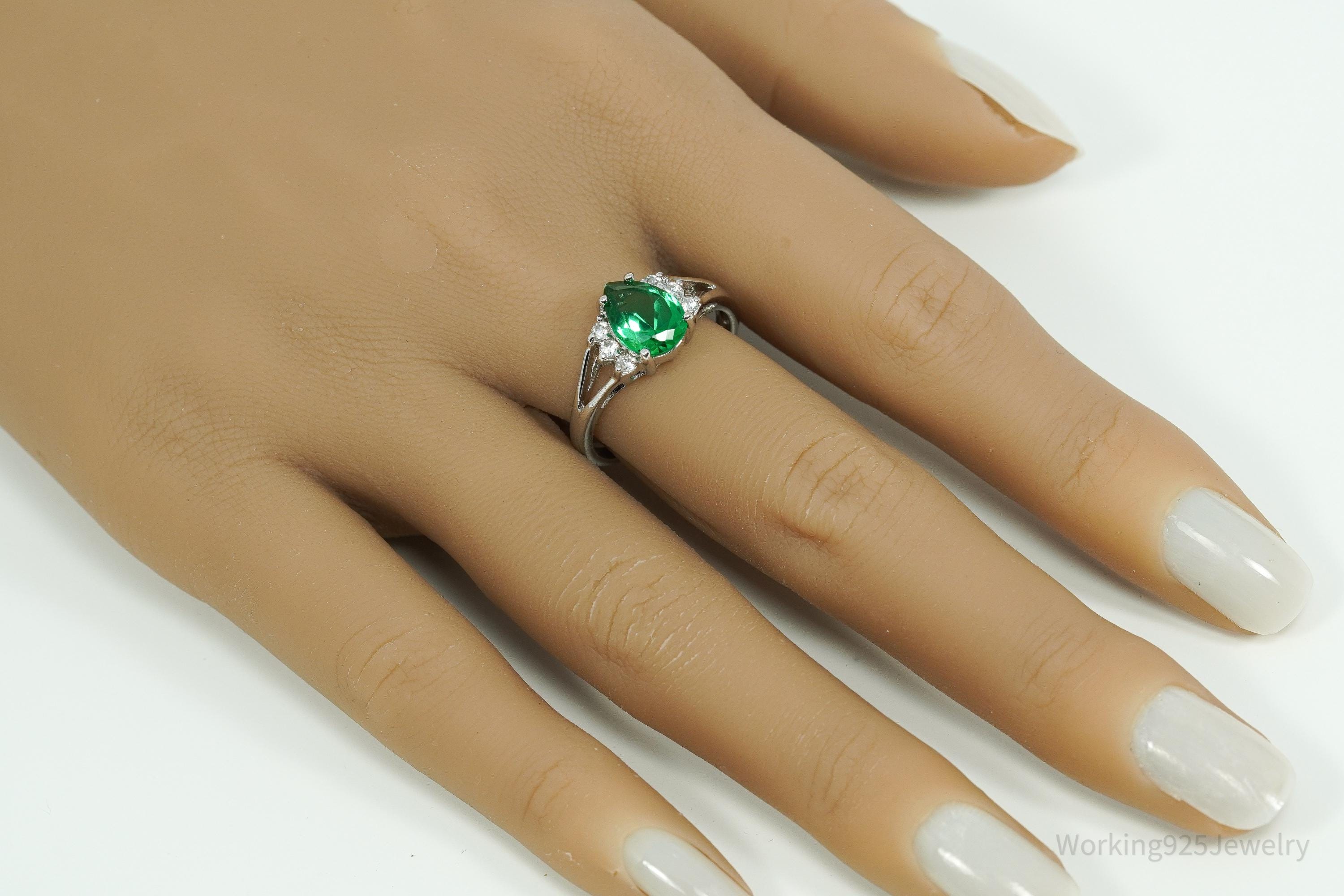 Vintage Faux Emerald Cubic Zirconia Sterling Silver Ring - Size 9.25