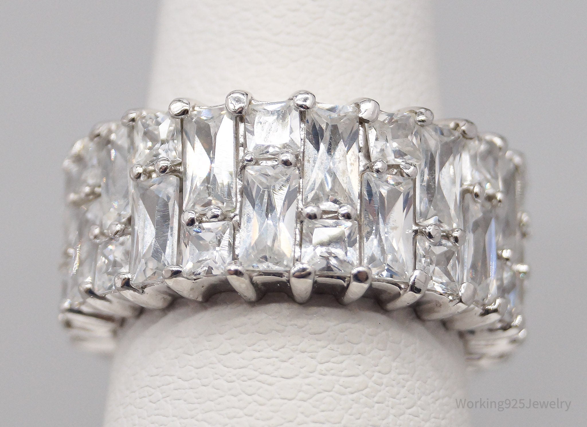 Vintage Cubic Zirconia Sterling Silver Band Ring - Size 6.25