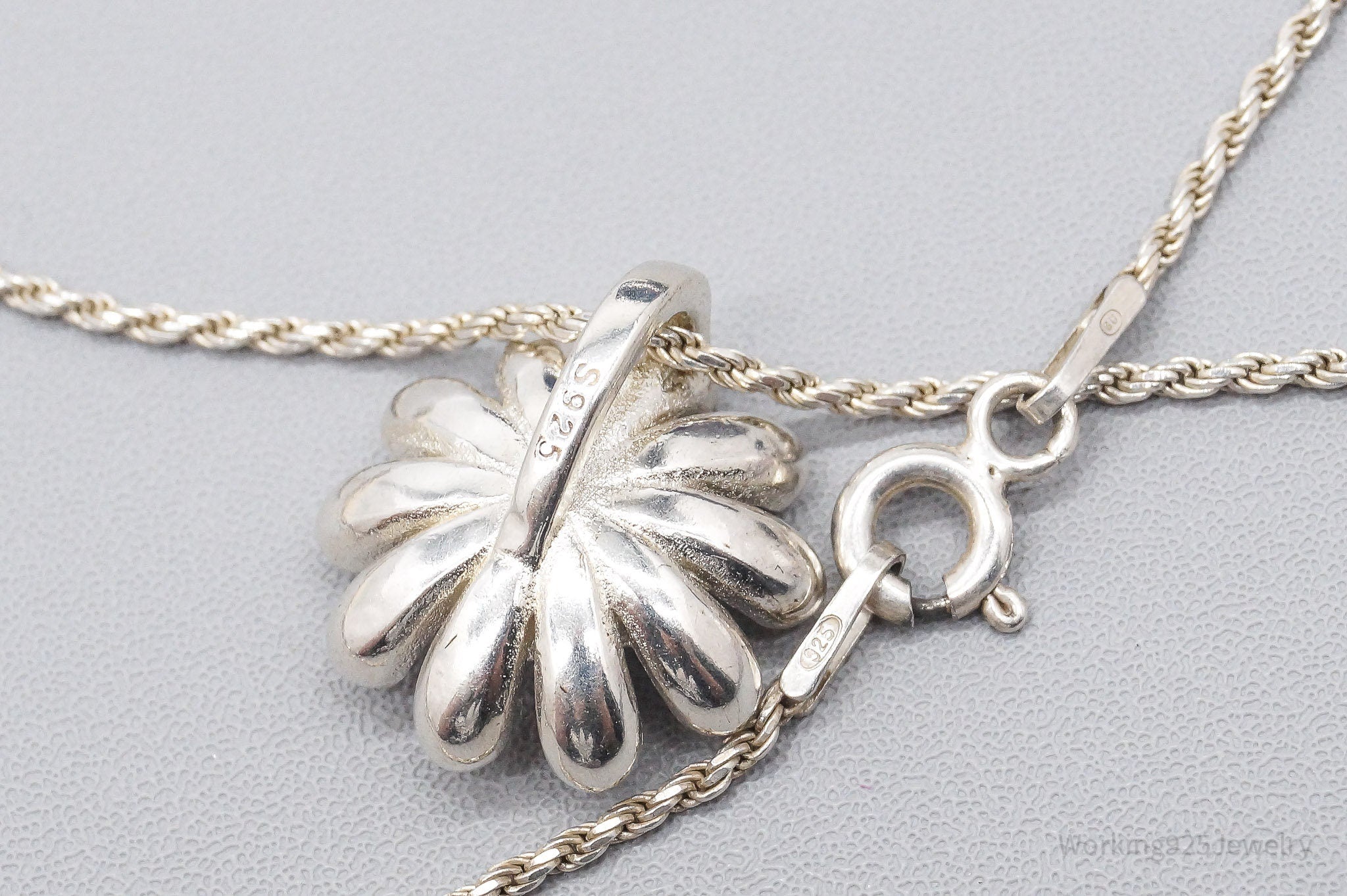 Vintage Flower Sterling Silver Necklace 16"