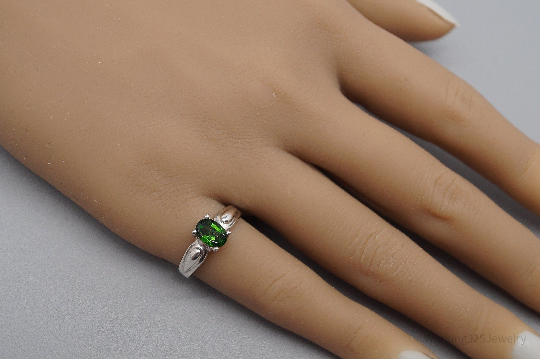 Vintage JTV UTC Green Chrome Diopside Sterling Silver Ring - Size 6