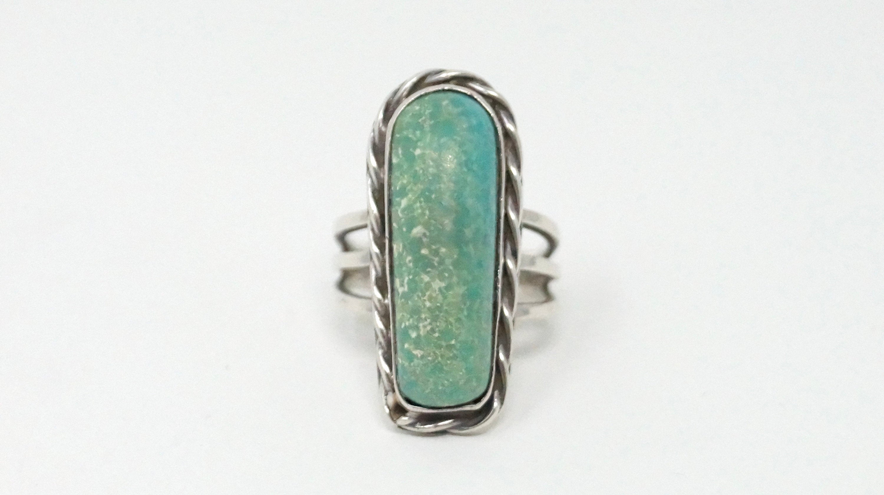 Vintage Southwestern Turquoise Sterling Silver Ring - Size 6.75