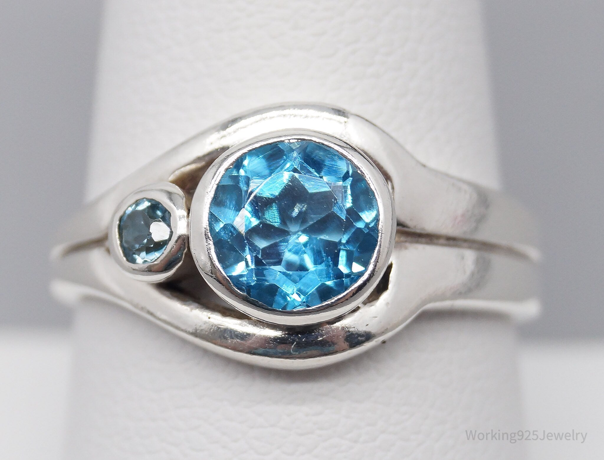 Vintage Blue Topaz Modernist Sterling Silver Ring - Size 8.75