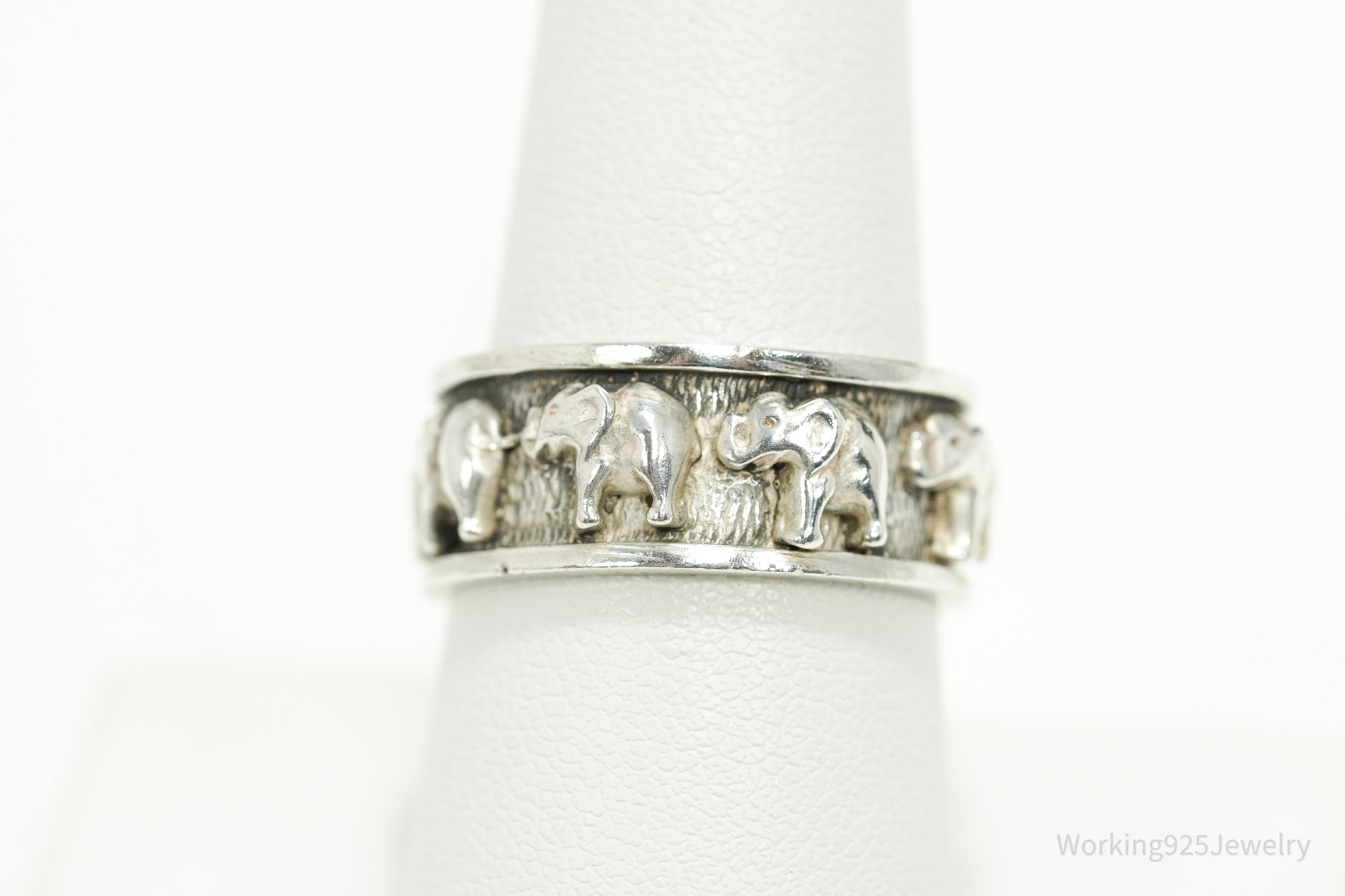 Vintage Elephants Sterling Silver Band Ring - Size 8.75