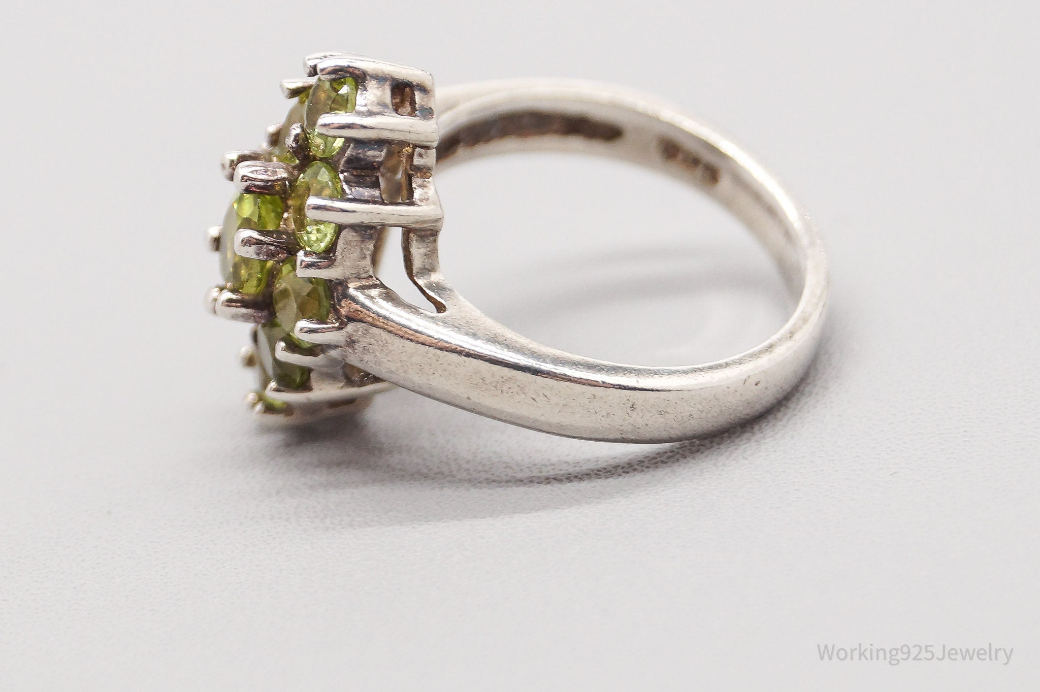 Vintage Peridot Sterling Silver Ring - Size 6