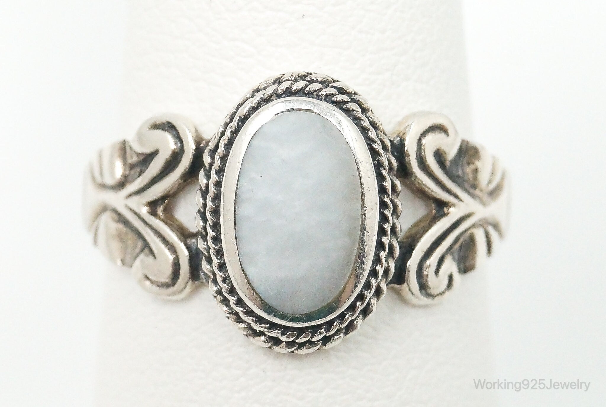 Vintage Mother Of Pearl Bali Style Sterling Silver Ring - Size 7