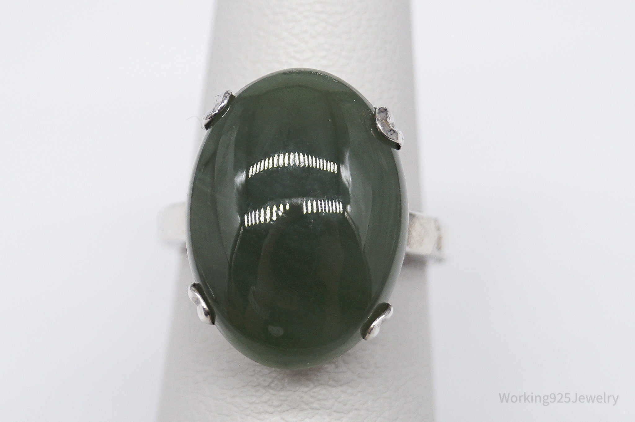 Vintage Vargas Mfg. Co. Jade Sterling Silver Ring - Size 5.75
