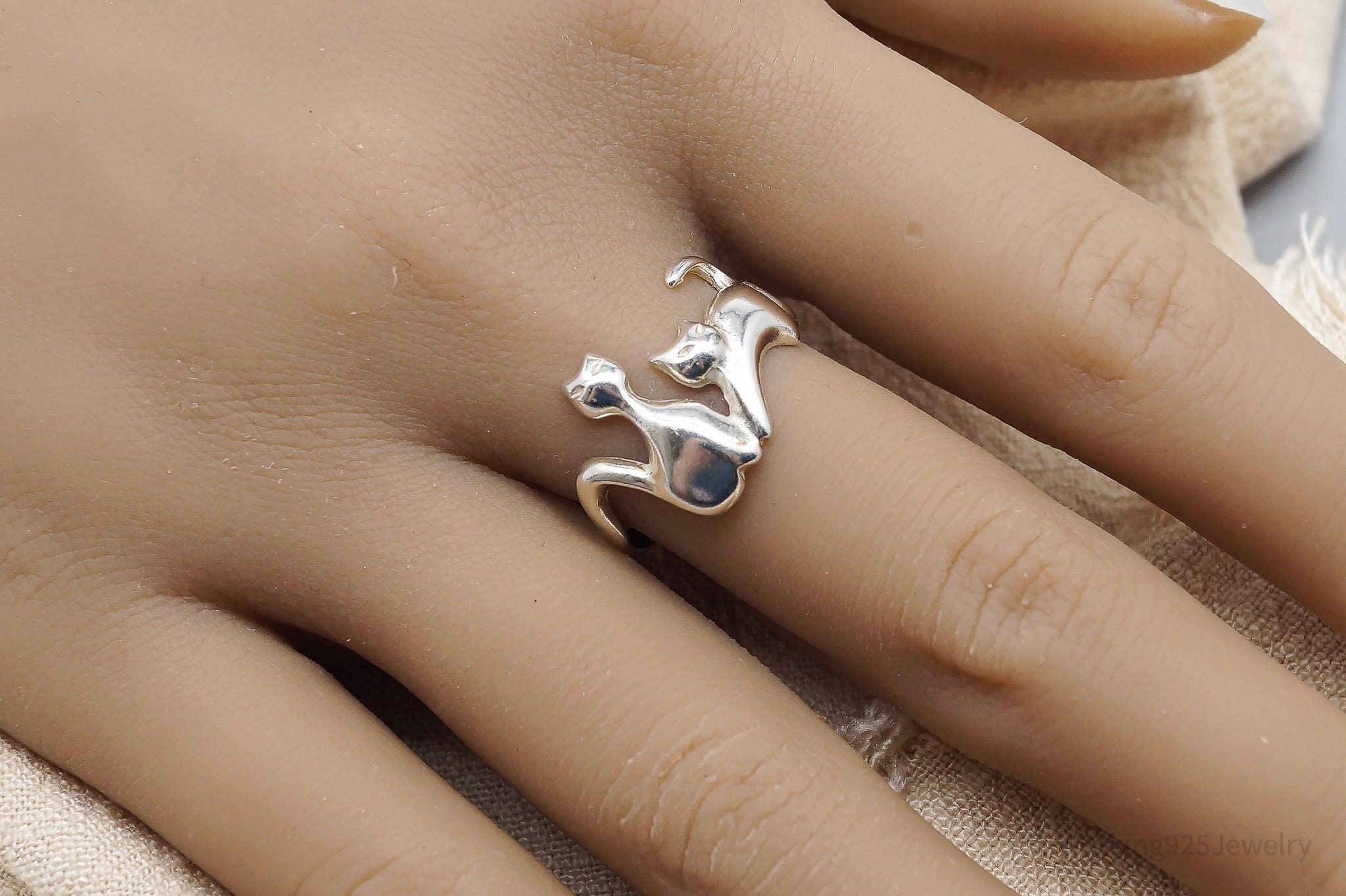 Vintage Cats Kittens Silver Ring - Size 8.25