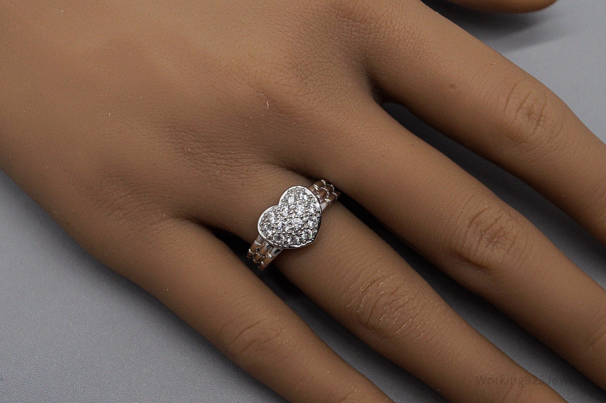 Vintage Cubic Zirconia Heart Sterling Silver Ring - Size 7