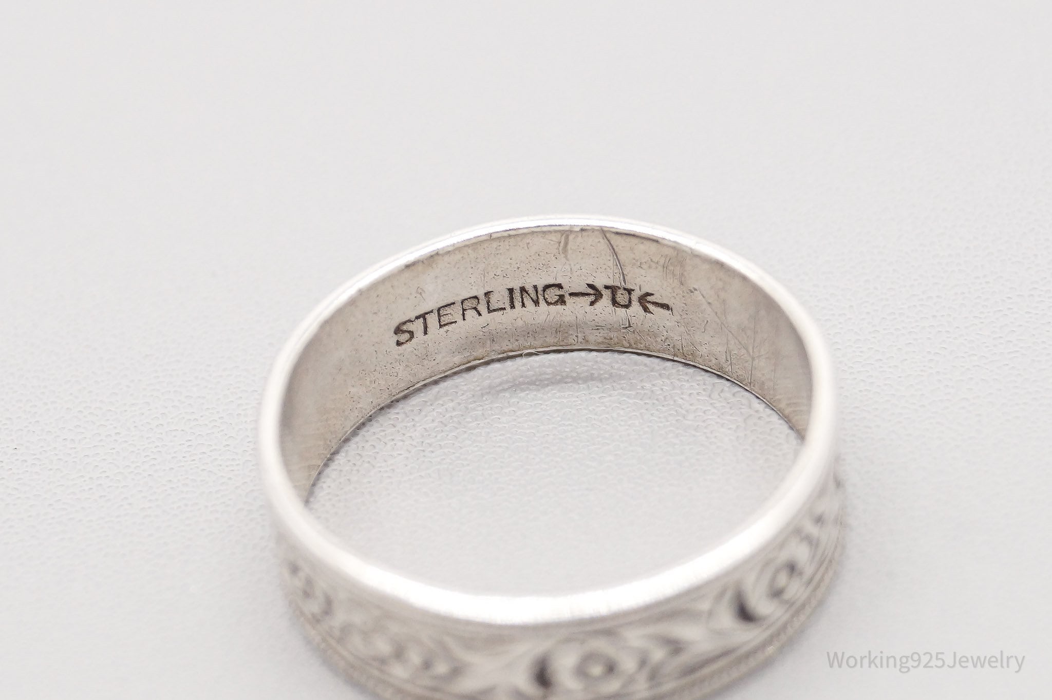 Antique Uncas Mfg. Co. Flowers Pattern Sterling Silver Band Ring - Size 6.75