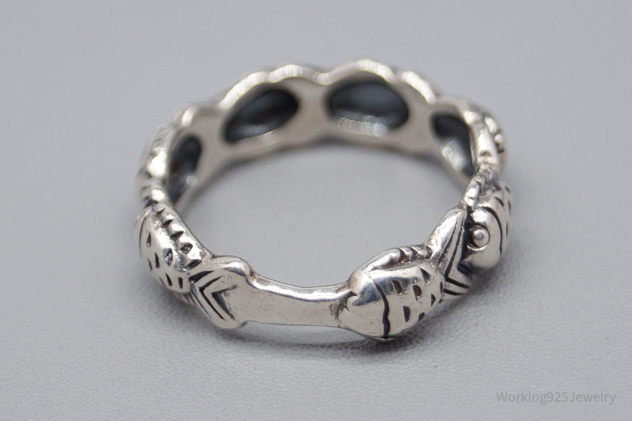 Vintage Swimming Fish Sterling Silver Band Ring - Size 6