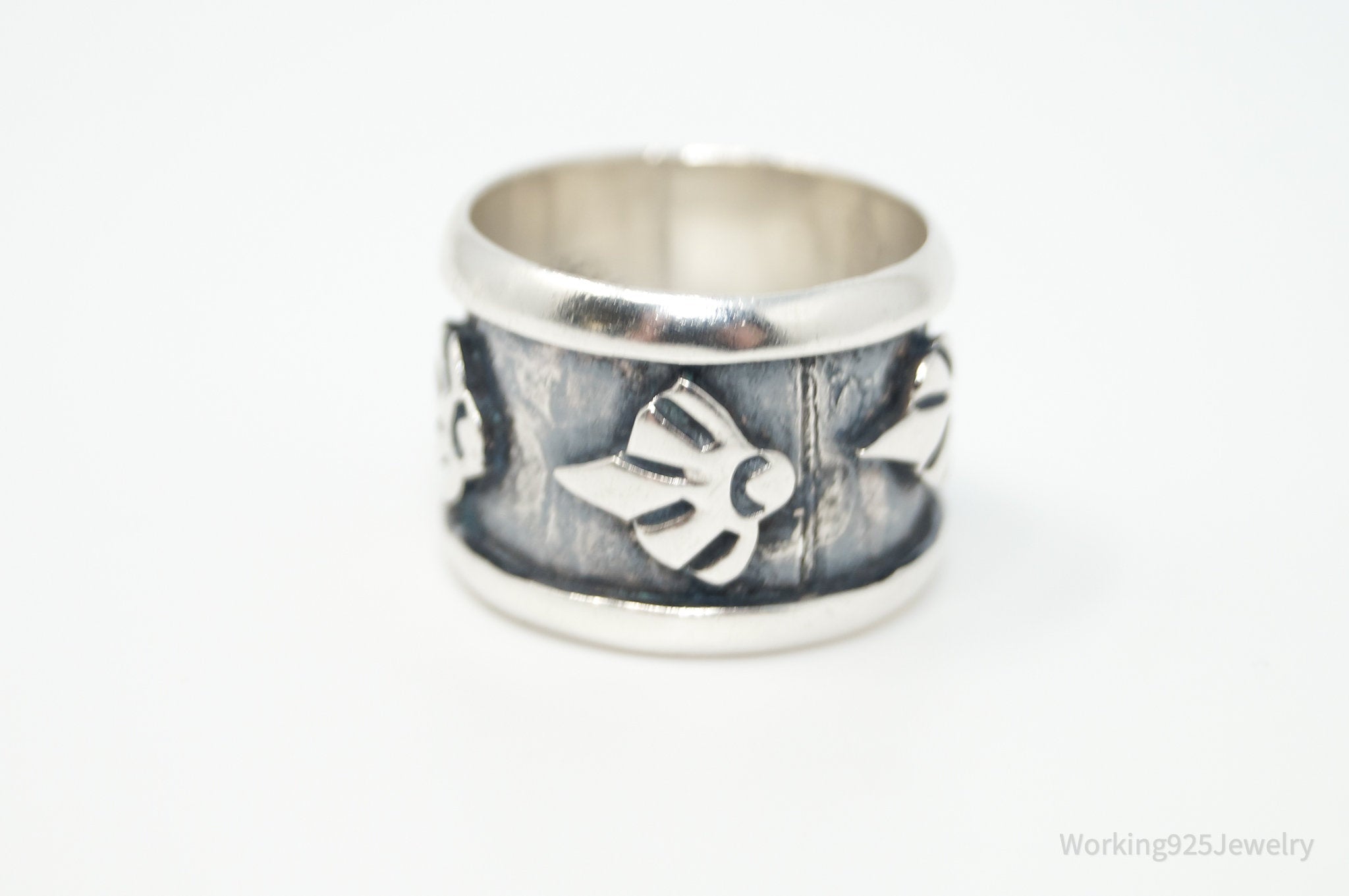 Vintage Mexico Designer Oxidized Sterling Silver Band Ring - Size 6.75