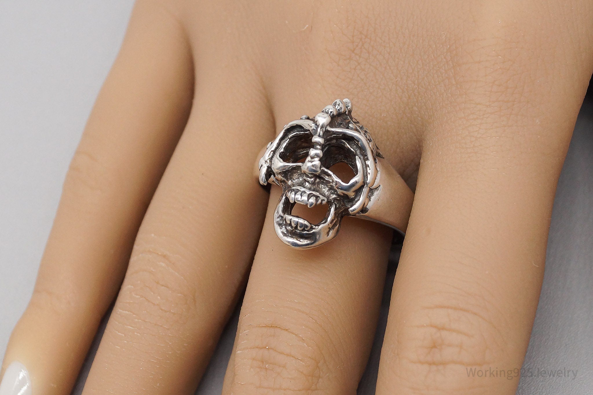 Vintage Detailed Skull Sterling Silver Ring - Size 12