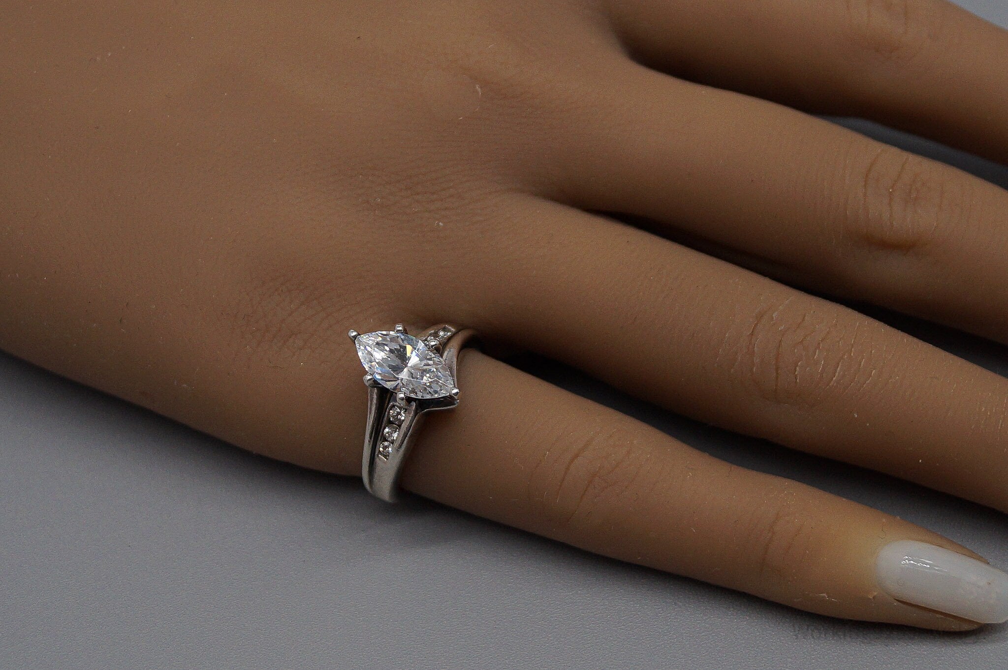 Vintage White Diamonique Cubic Zirconia Sterling Silver Ring Size 6.25