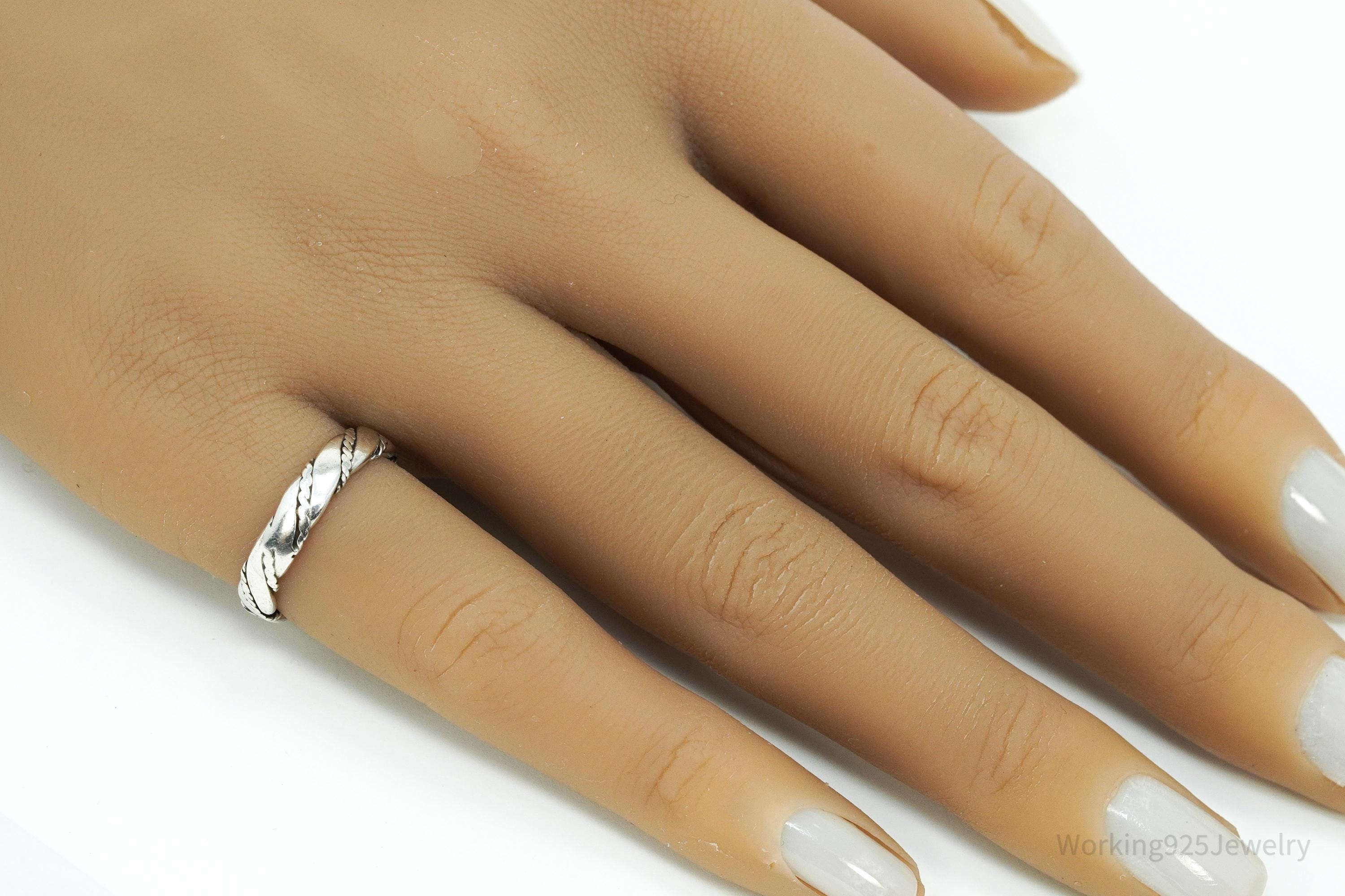 Vintage Native American Richard & Geneva Terrazas Sterling Silver Band Ring Size 5.5