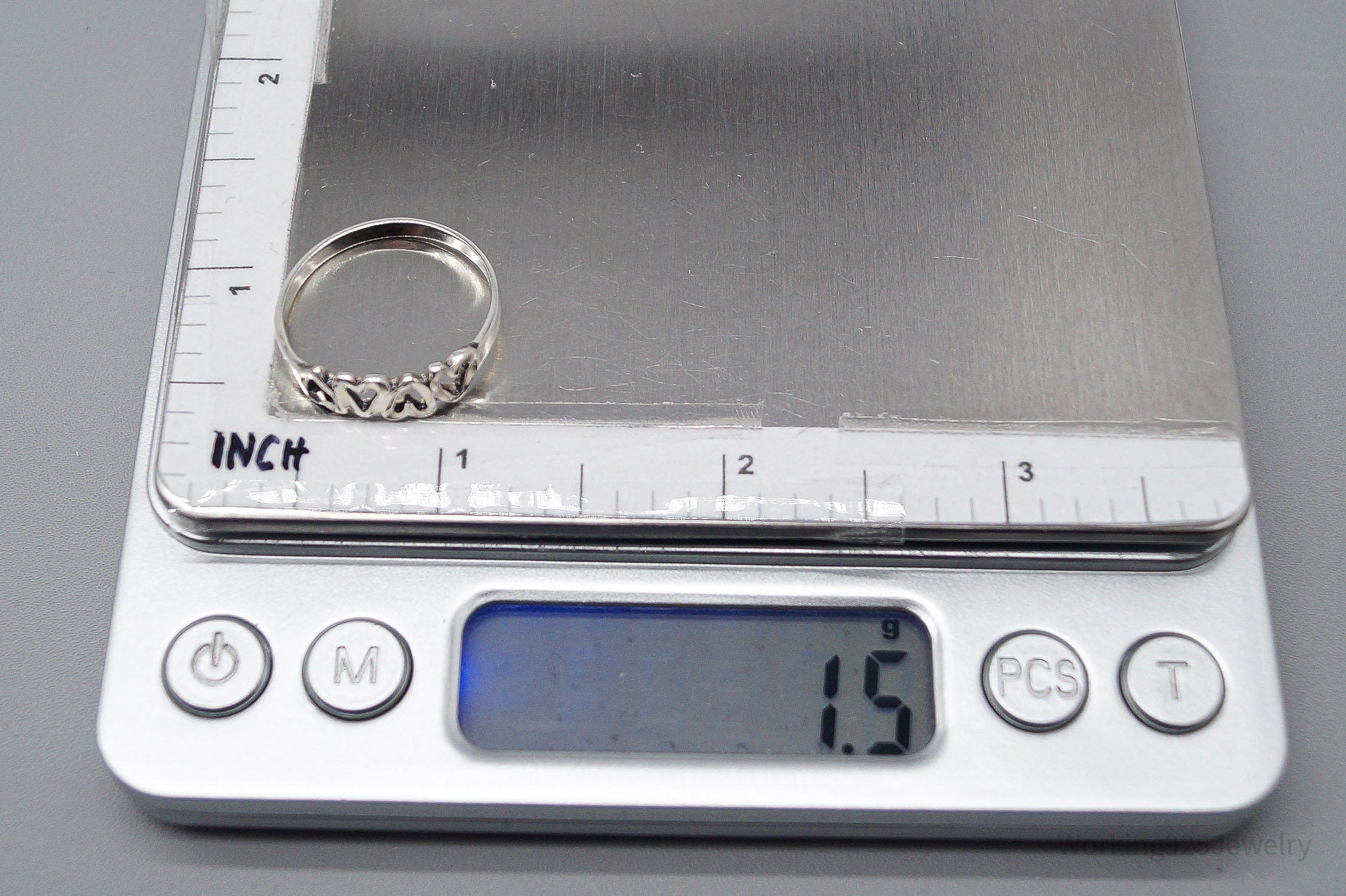 Vintage Open Heart Pattern Sterling Silver Band Ring - Size 9