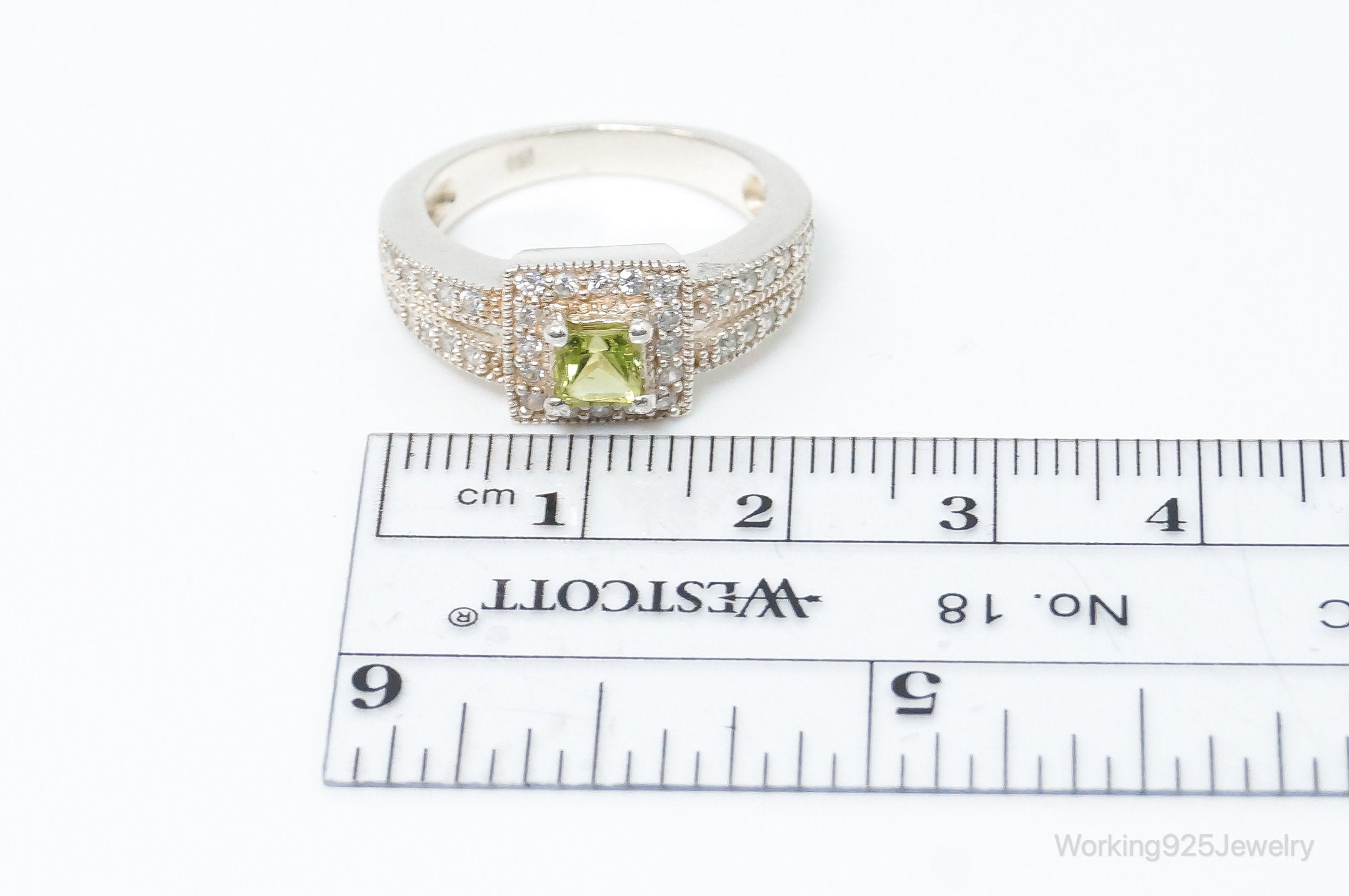 Vintage Peridot Cubic Zirconia Sterling Silver Ring - Size 6.75