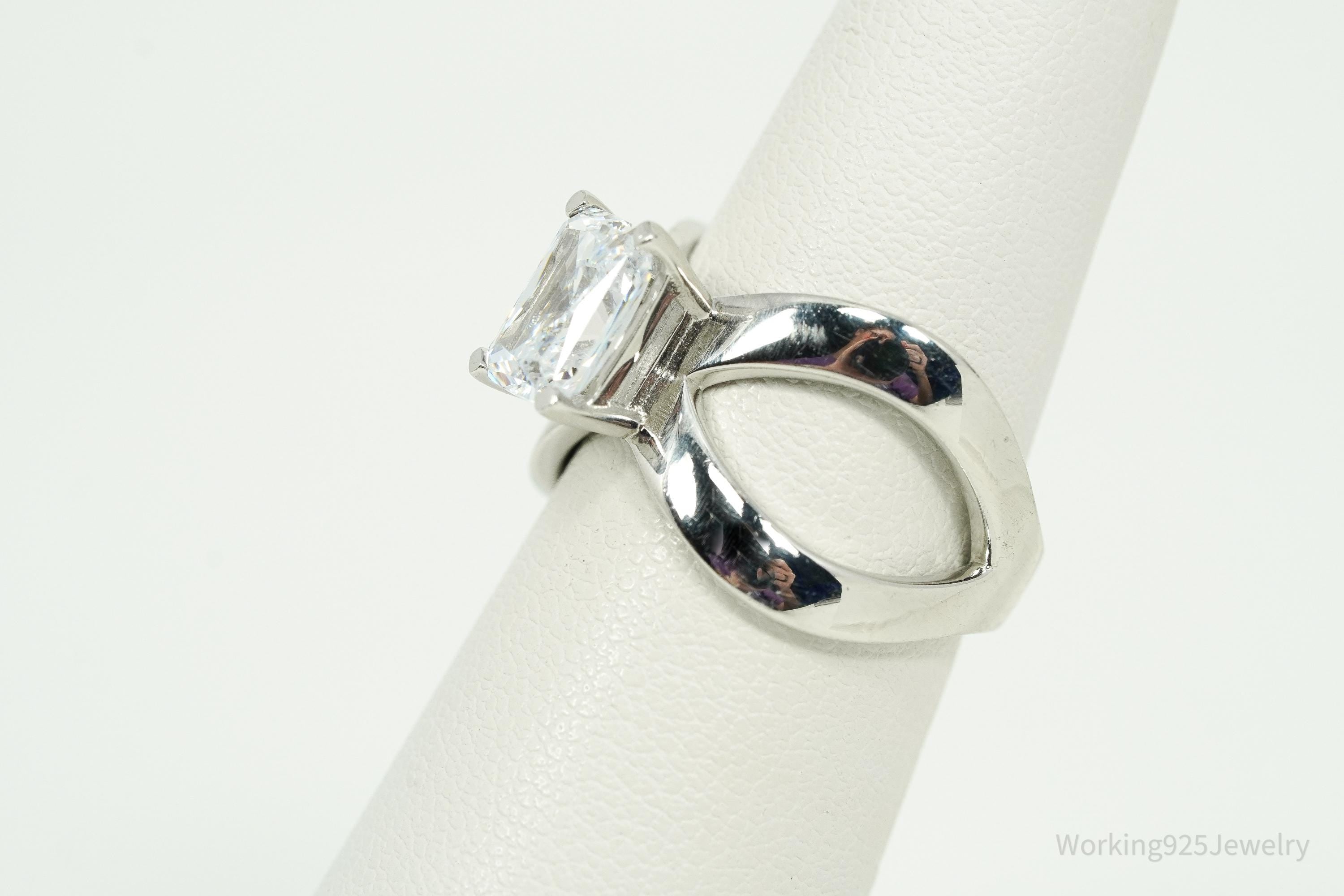 Vintage UTC Cubic Zirconia Sterling Silver Ring Size 6