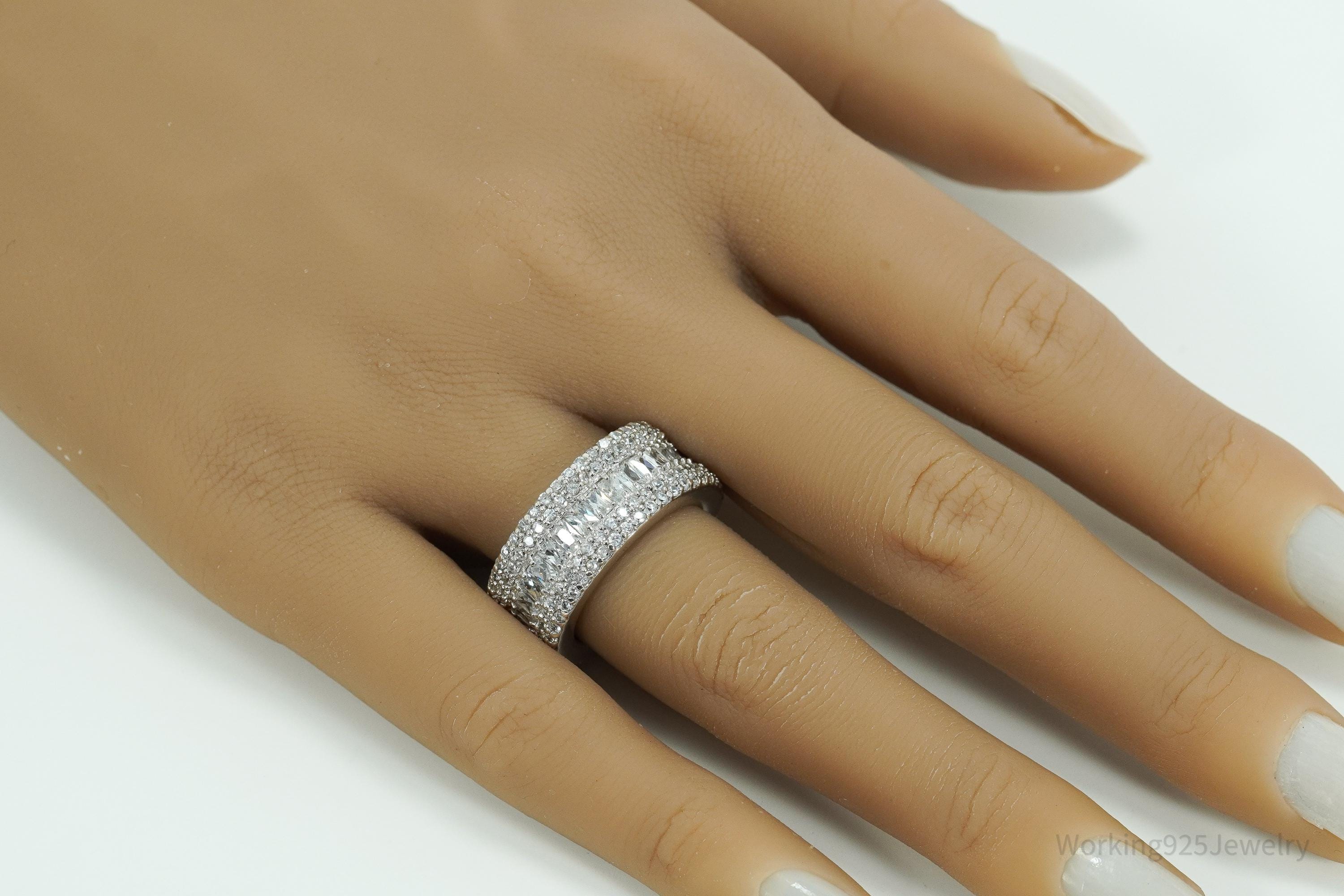 Vintage Cubic Zirconia Sterling Silver Band Ring - Size 7.25