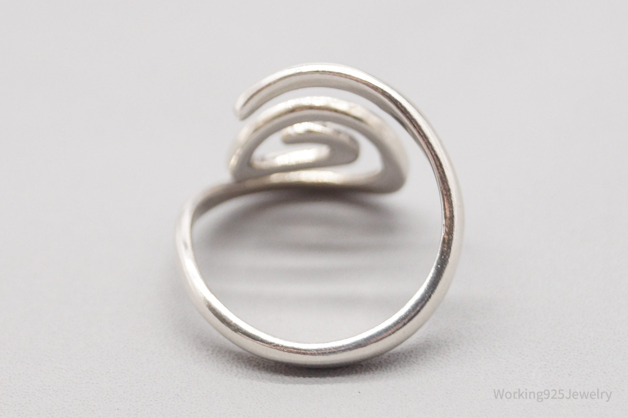 Vintage Spiral Modernist Sleek Sterling Silver Ring - Size 8.75