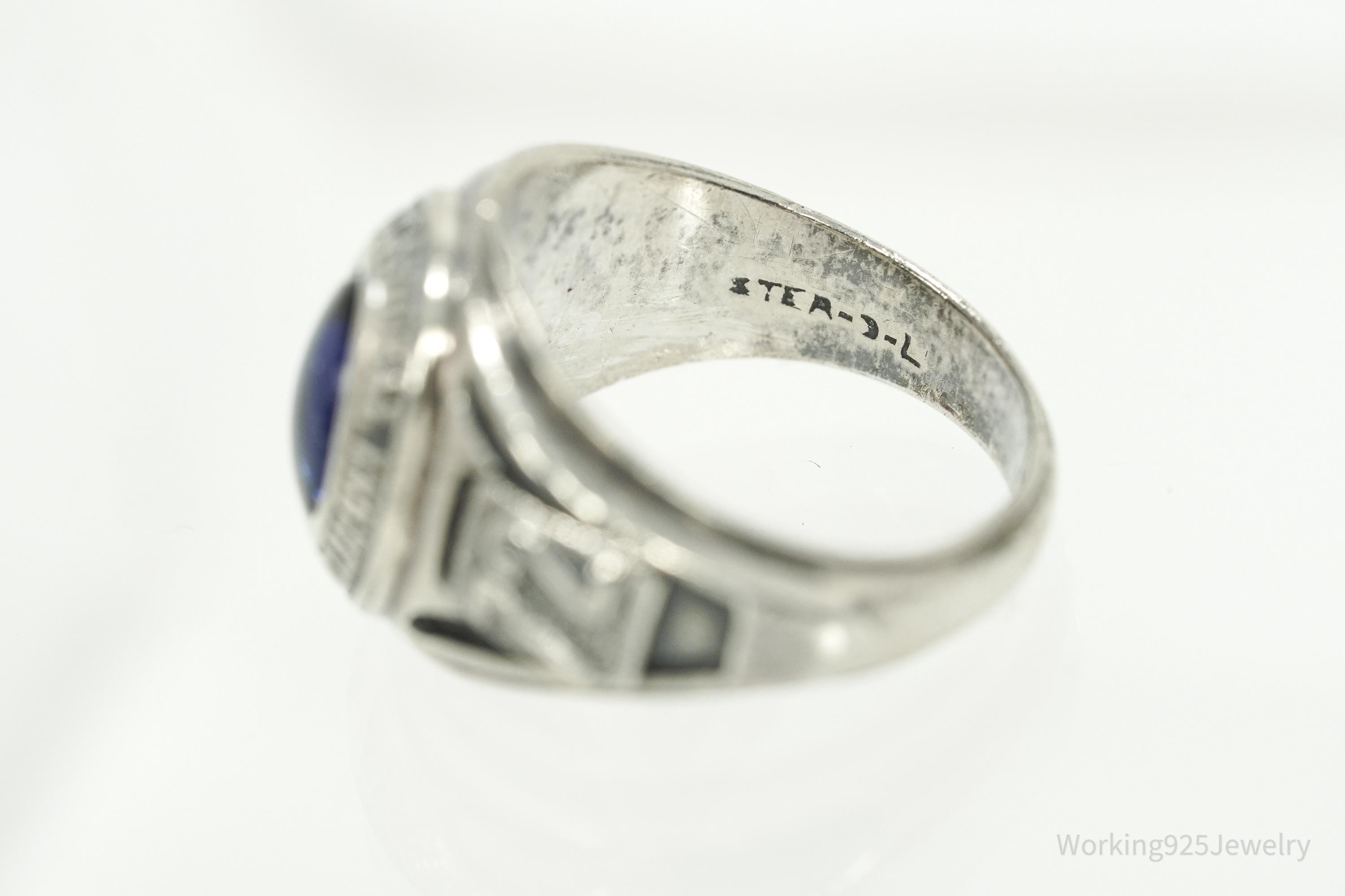 Vintage 1972 Mennonite Educational Institute Blue Sapphire Sterling Silver Ring -Size 5