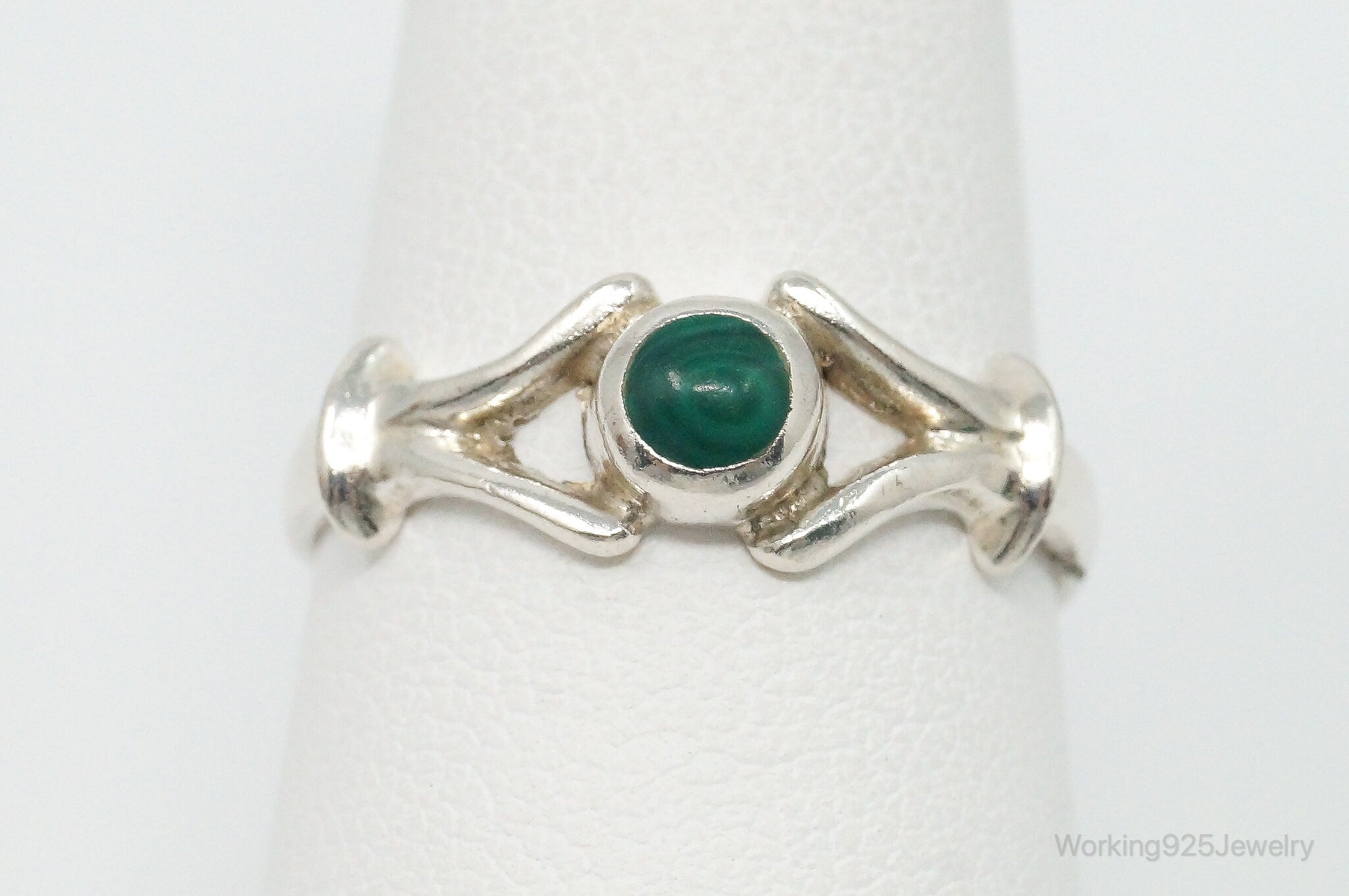 Vintage Malachite Sterling Silver Ring - Size 7.75