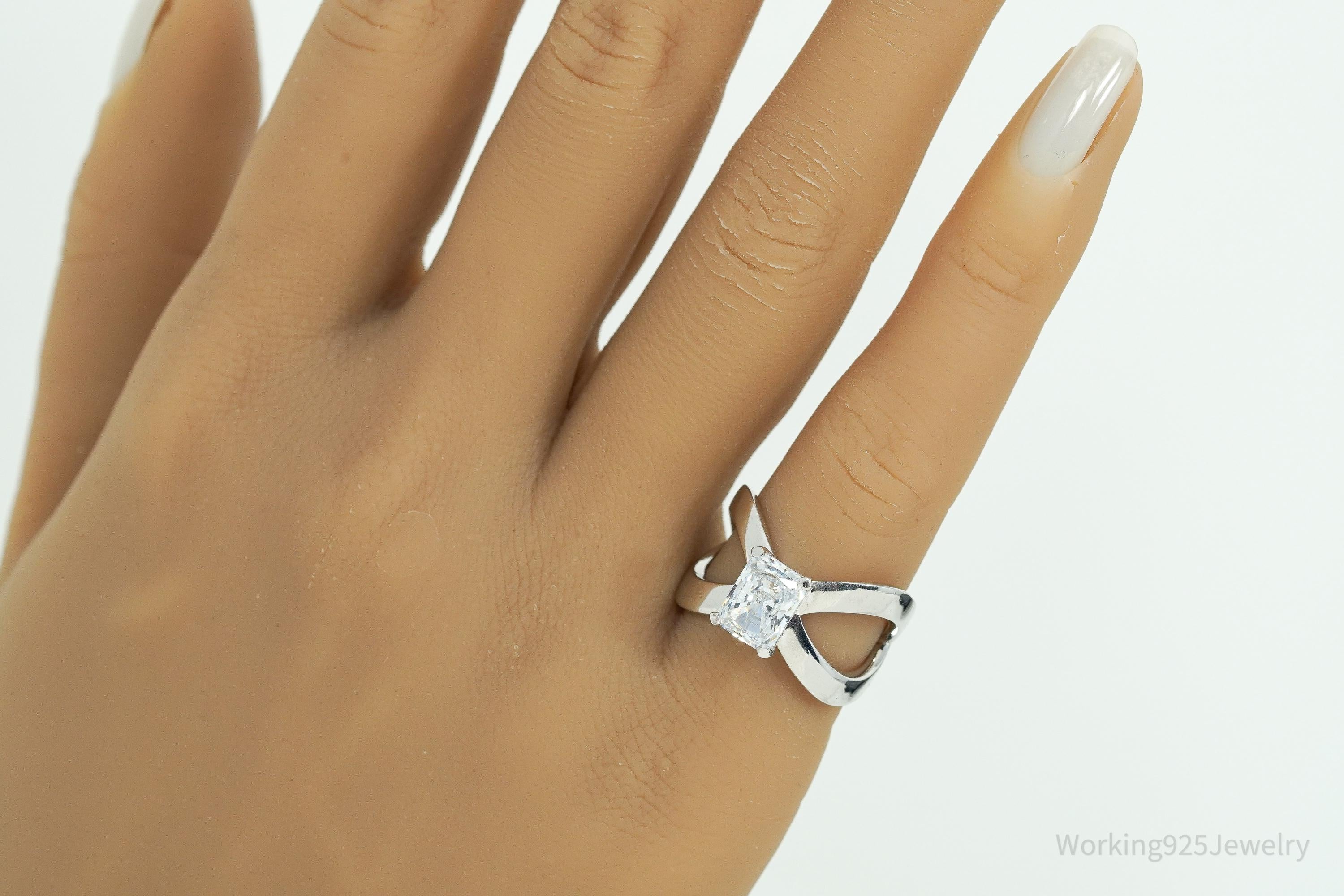 Vintage UTC Cubic Zirconia Sterling Silver Ring Size 6