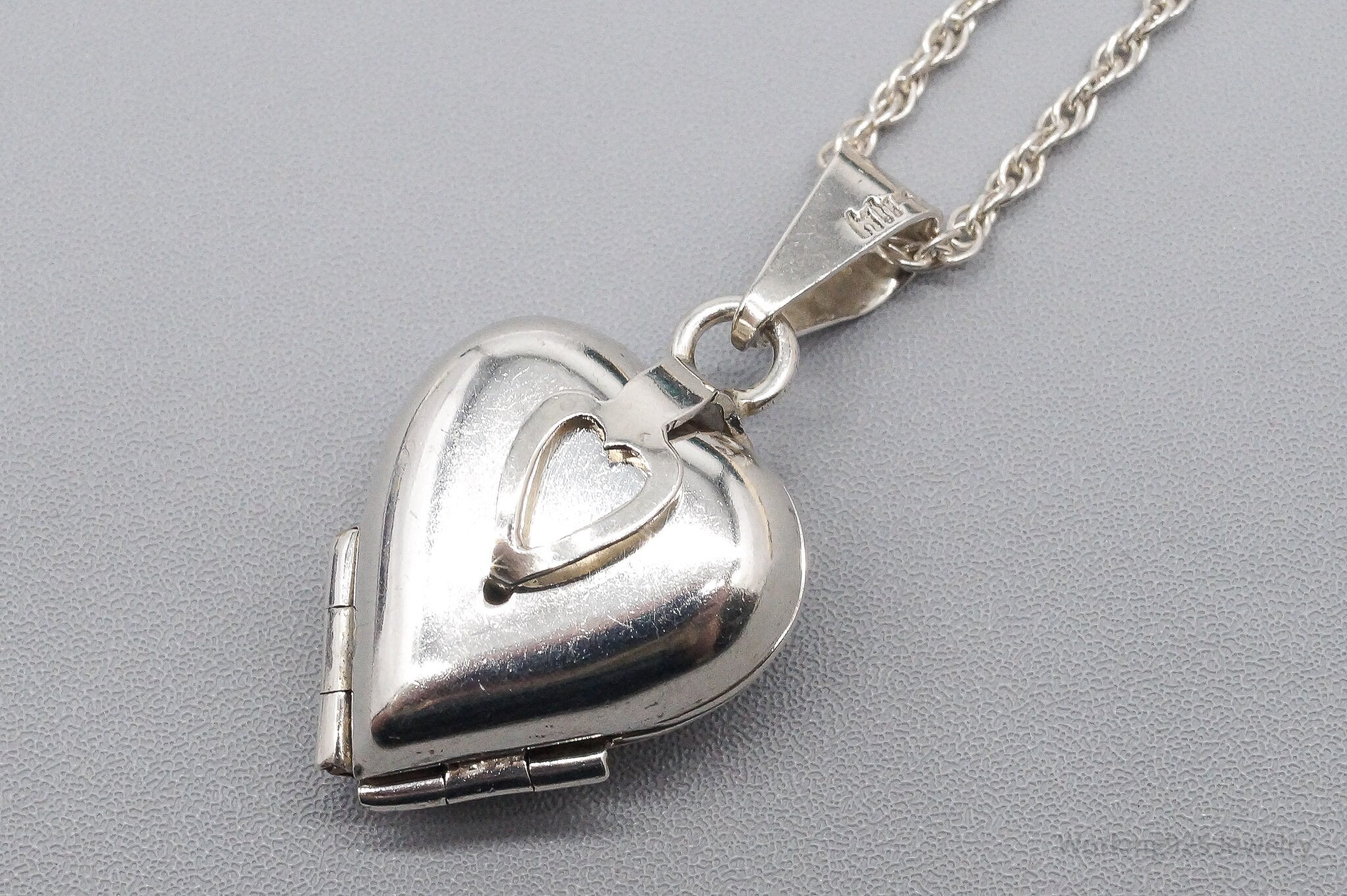 Vintage Large 4 Picture Heart Locket Sterling Silver Necklace 20"