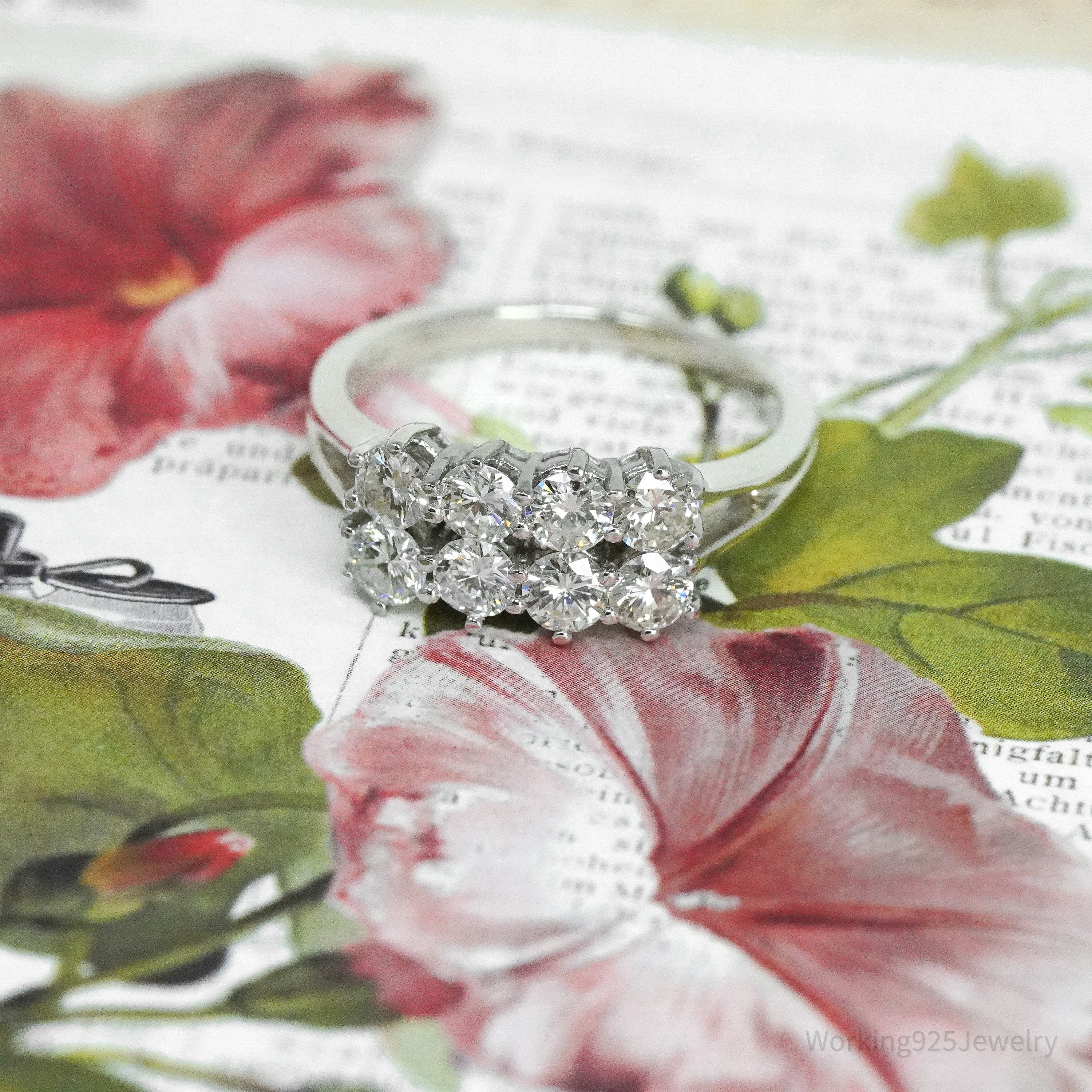 14K White Gold & Diamond Ring - Size 8.5