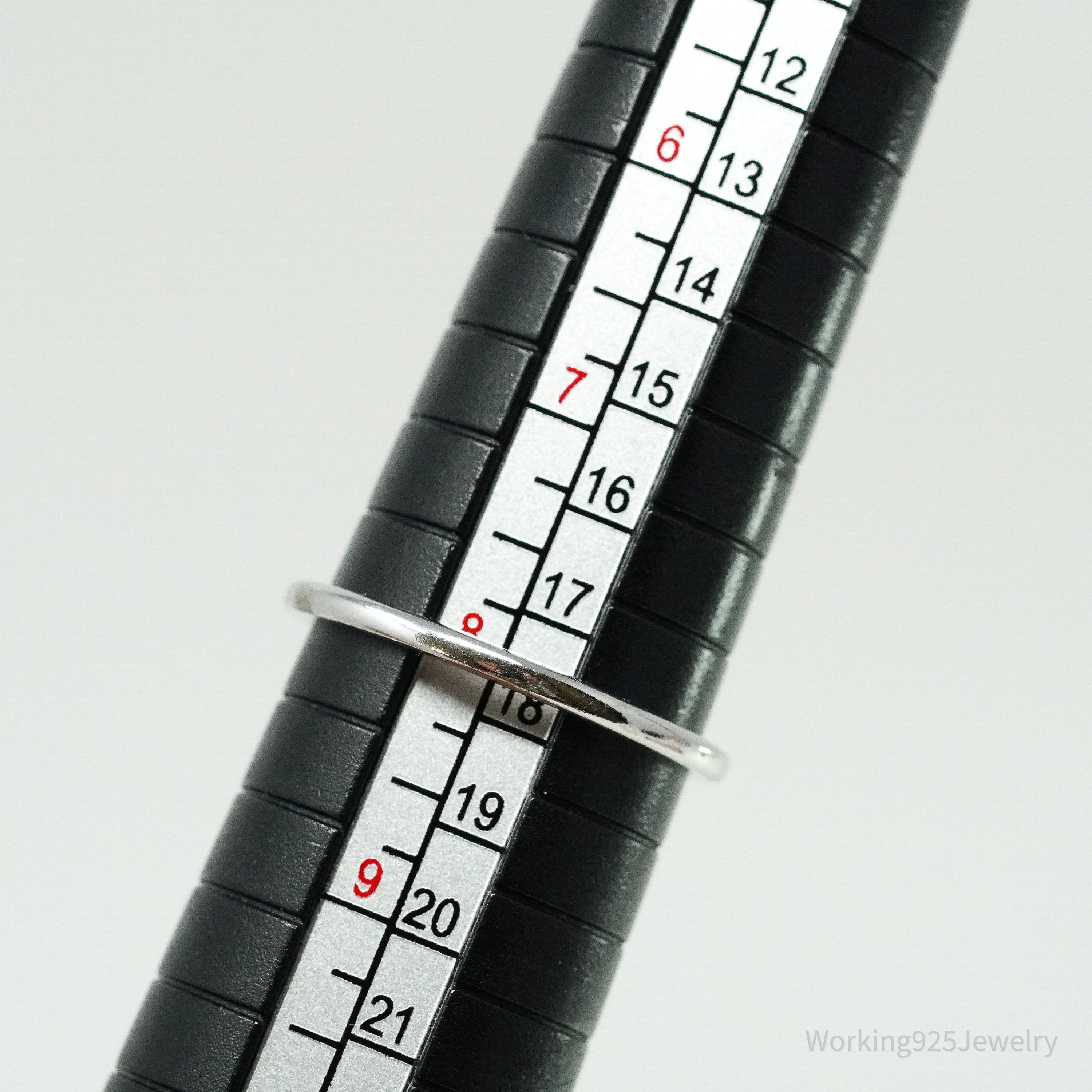 Antique Designer Uncas Faux Diamond Sterling Silver Band Ring - Size 8