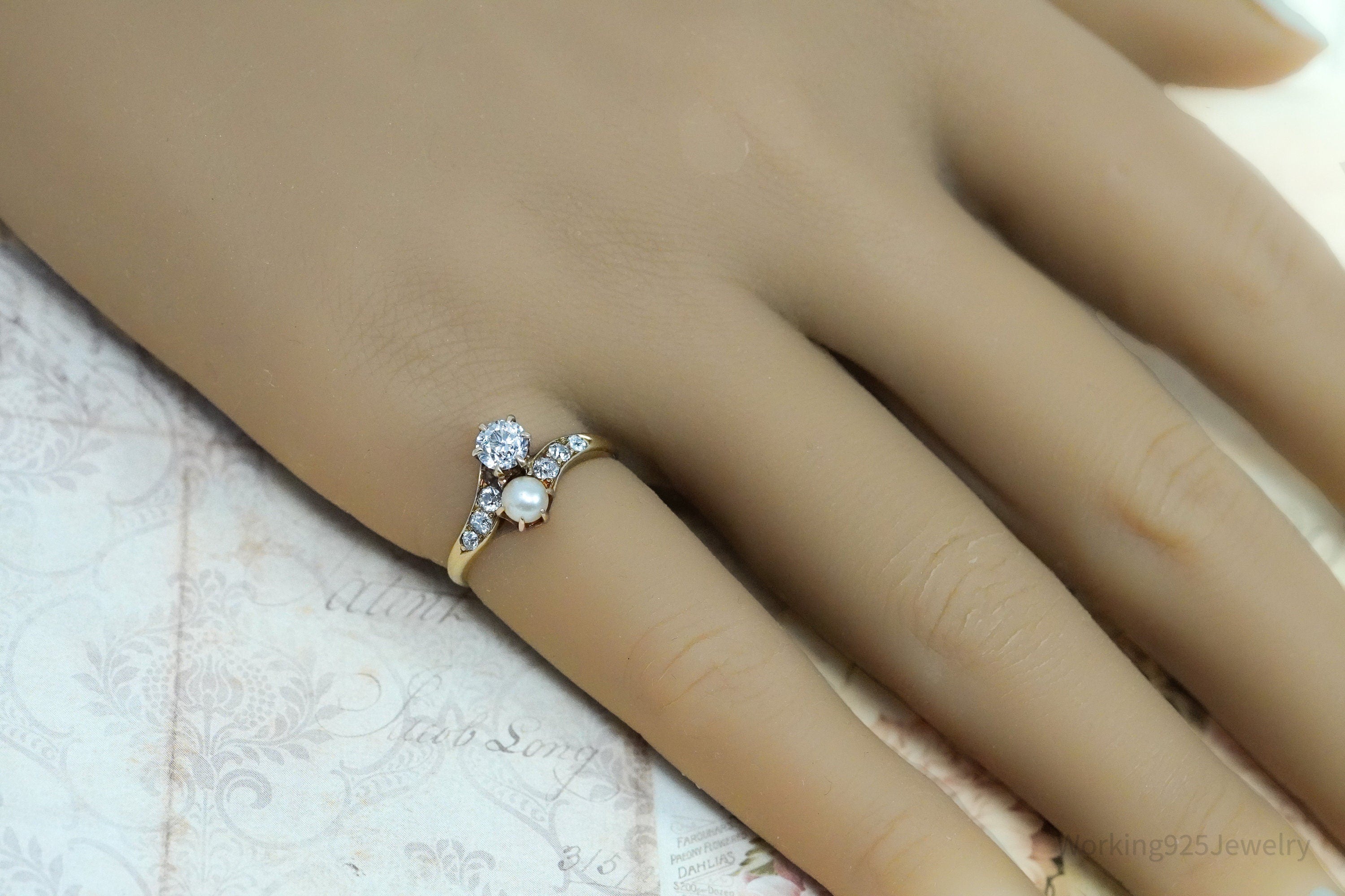 14K Yellow Gold Diamond & Pearl Prong Set Ring - Size 4.75