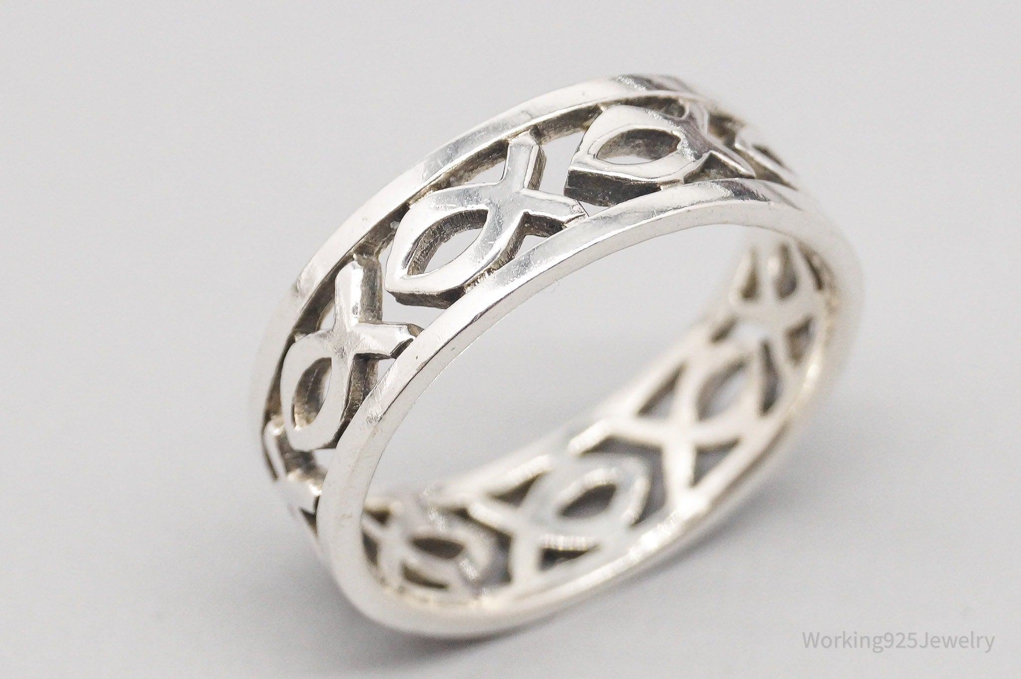 Vintage Ichthus Fish Pattern Sterling Silver Band Ring - Size 14.25