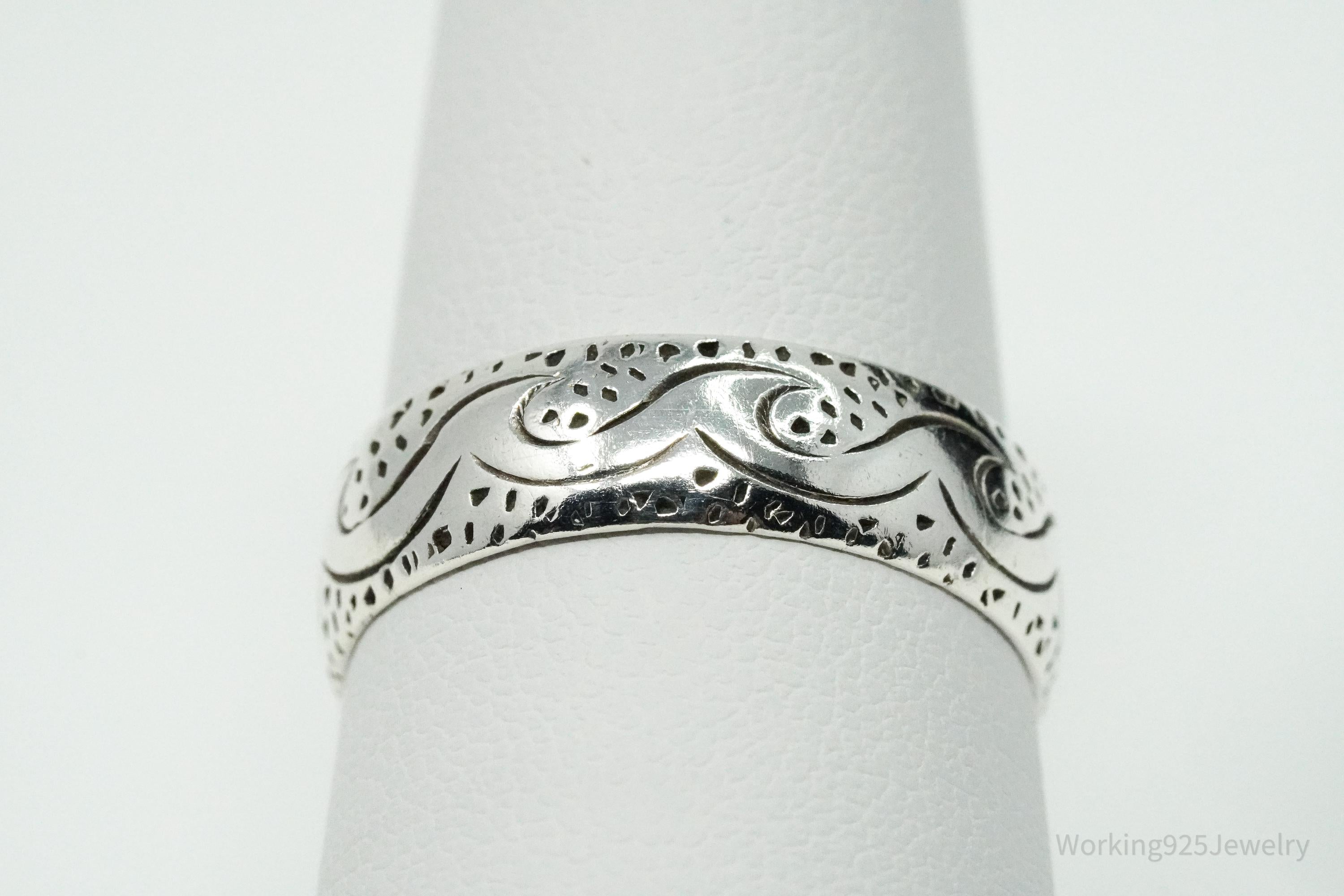 Vintage Waves Design Sterling Silver Band Ring - Size 8.25