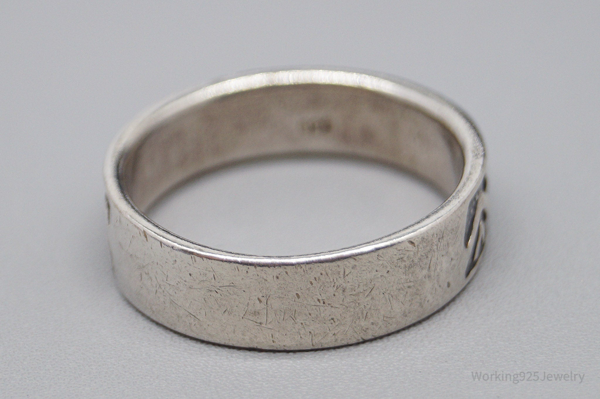 Vintage Zig Zag Pattern Sterling Silver Band Ring - Size 11.75