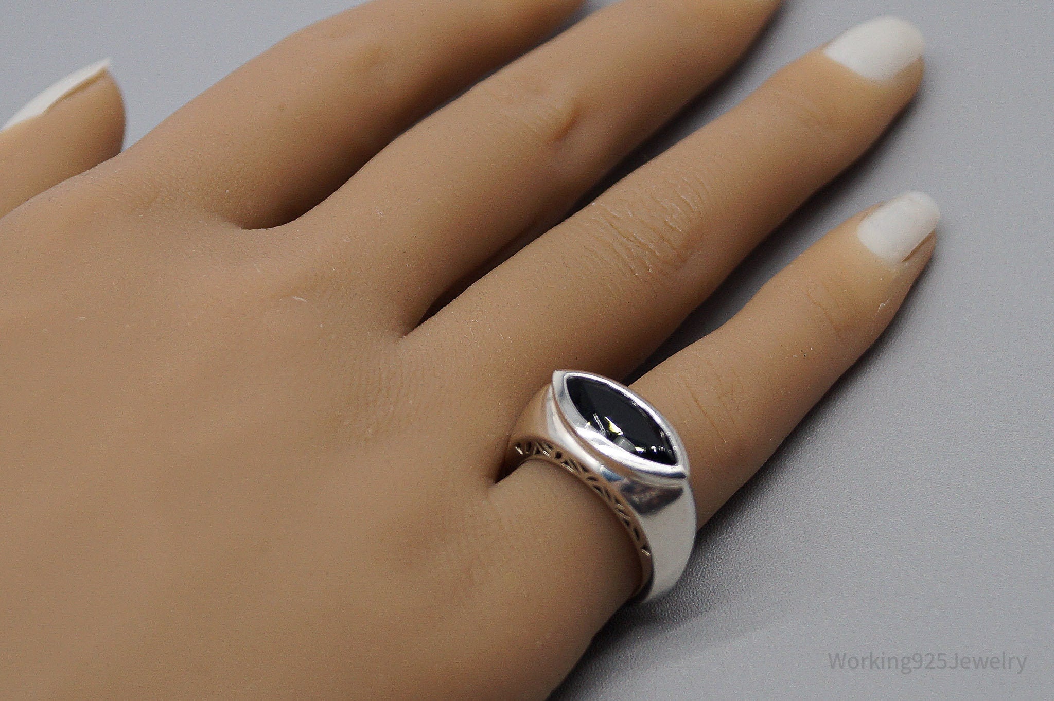 Vintage Black Onyx Sterling Silver Ring - Size 6