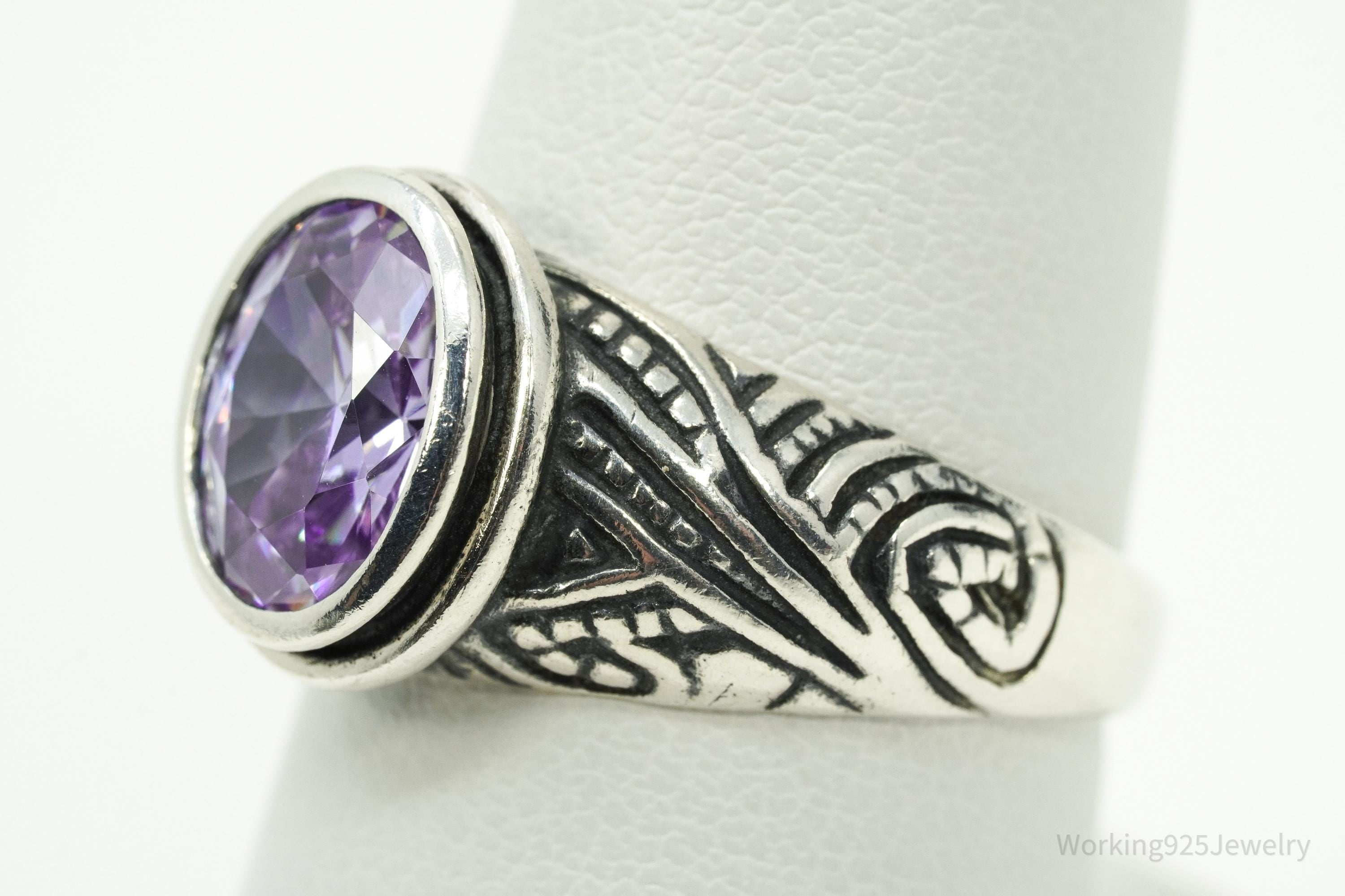 Vintage Purple Cubic Zirconia Sterling Silver Ring - Size 8