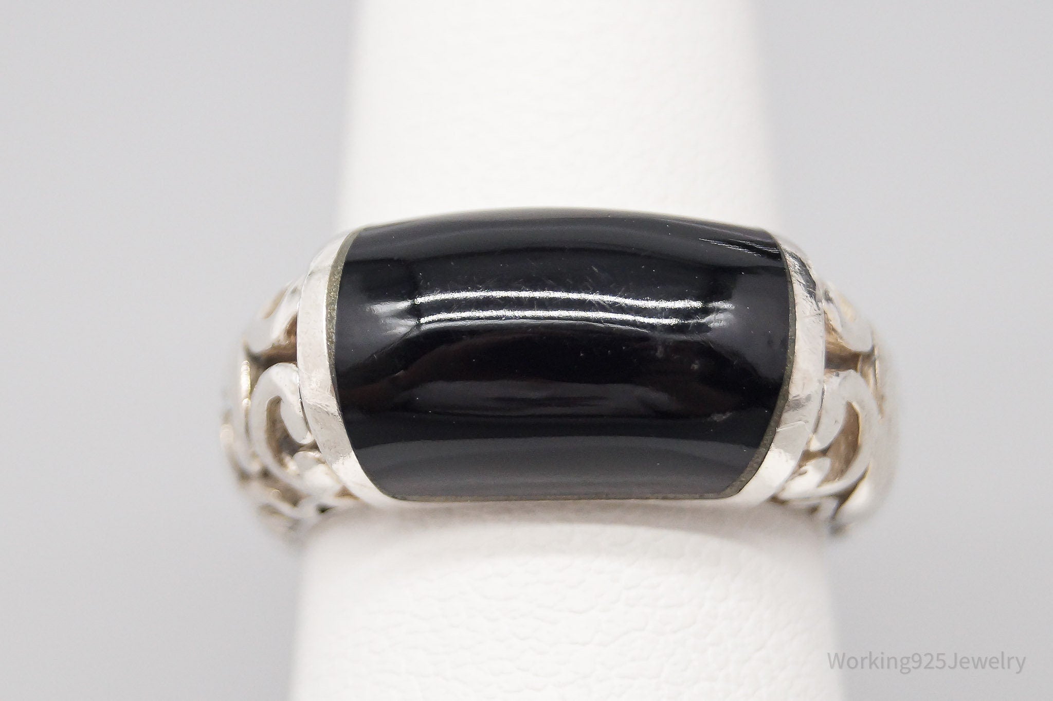 Vintage Black Onyx Scrolls Cut Out Sterling Silver Ring - Size 5.75