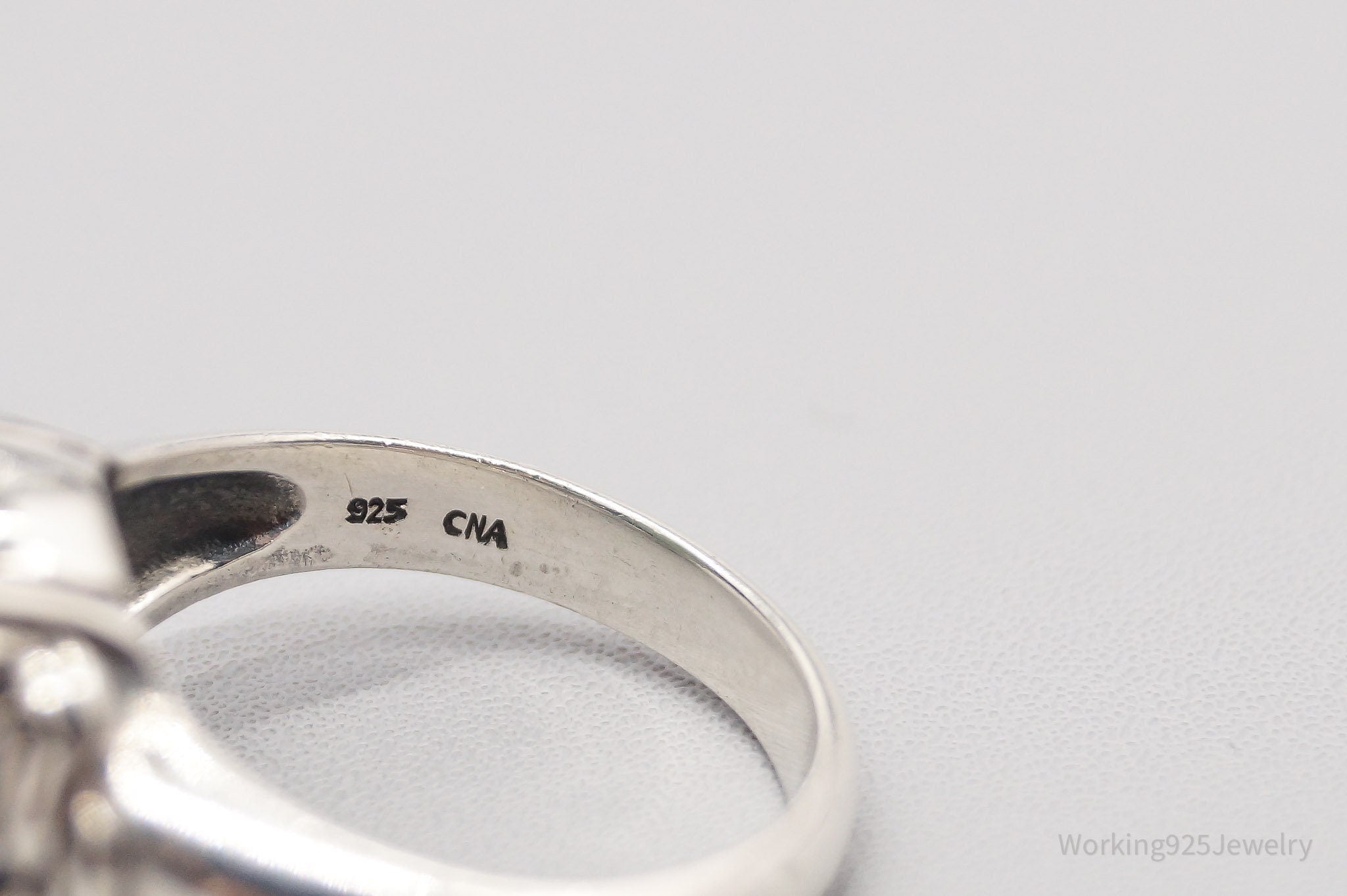 Vintage CNA Green Jade Sterling Silver Ring - Size 6