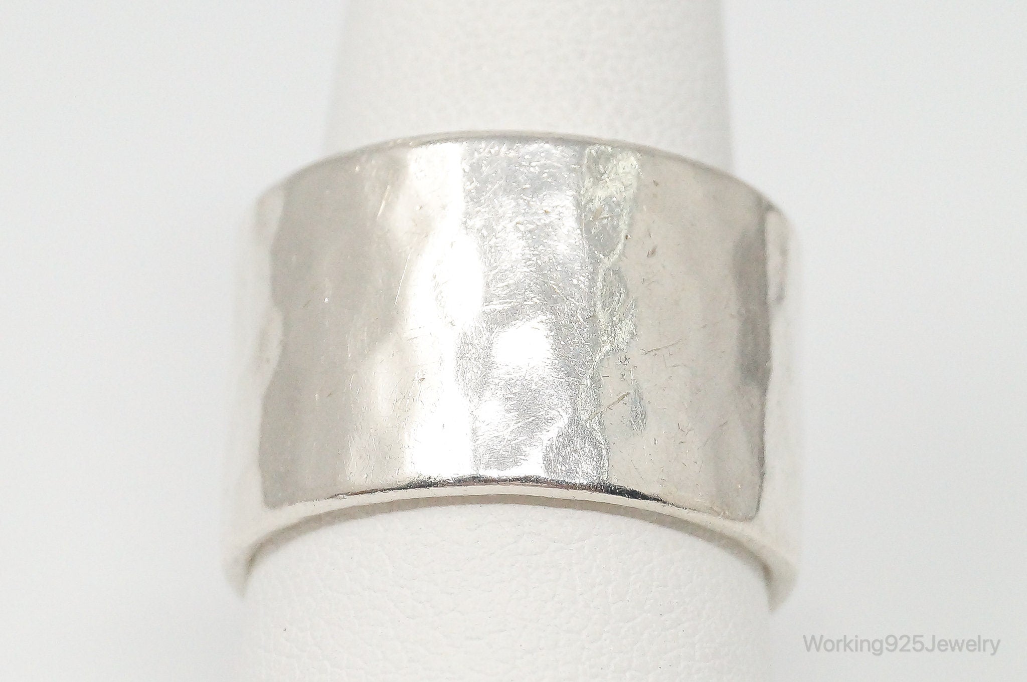 Vintage Sleek Modern Hammered Style Sterling Silver Band Ring - Size 9.25