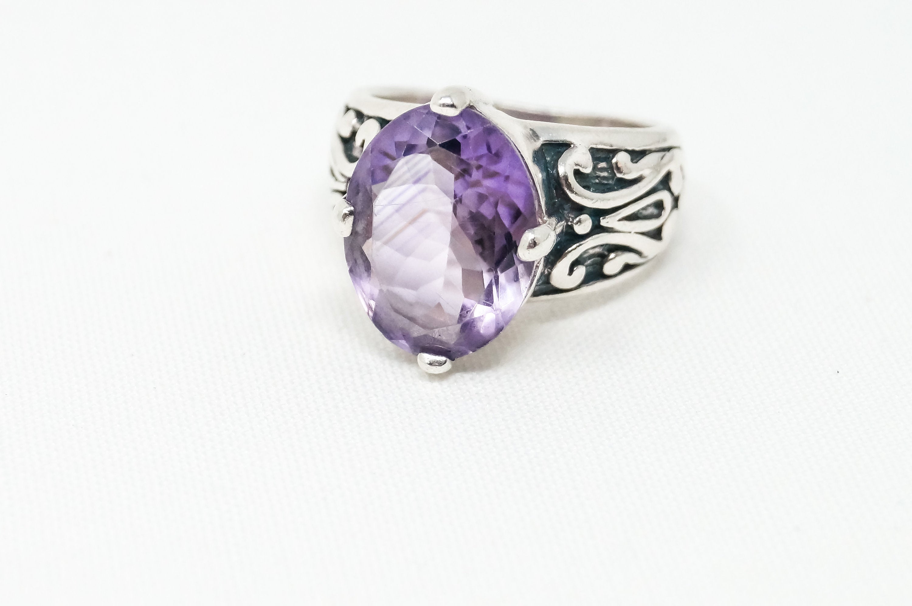 Vintage Purple Amethyst Scroll Sterling Silver Ring - Sz 7.5 - 798897203