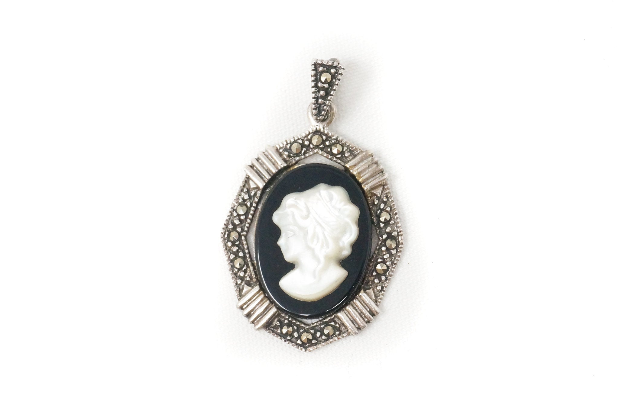 Vtg Carved Cameo Mother Of Pearl Woman Sterling Silver Necklace Pendant