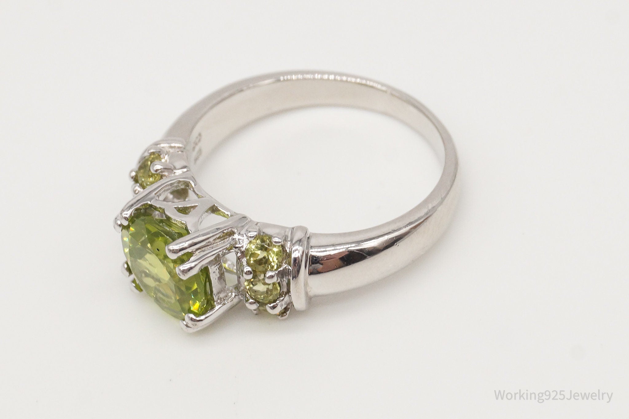 Vintage Peridot Sterling Silver Ring - Size 7.25