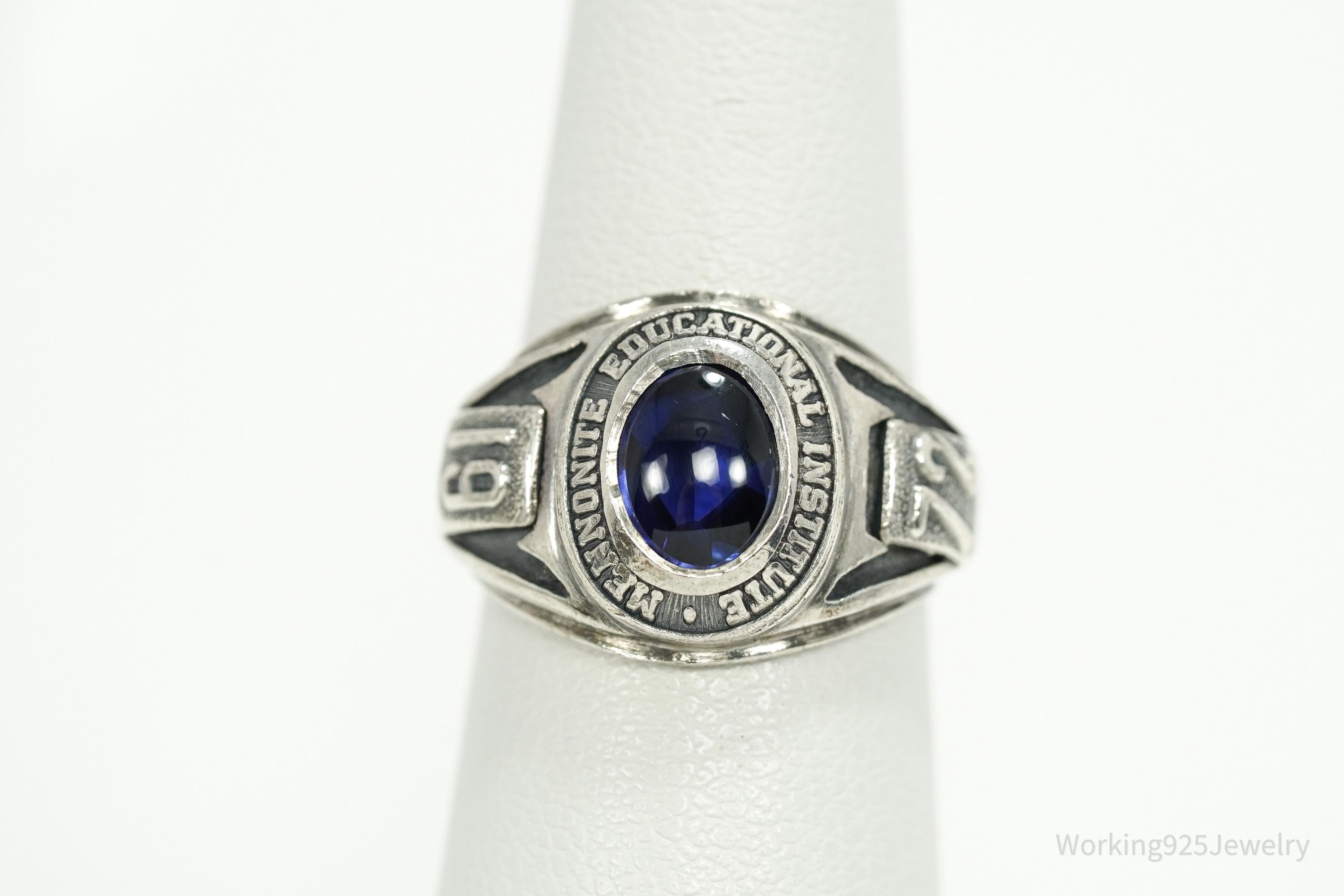 Vintage 1972 Mennonite Educational Institute Blue Sapphire Sterling Silver Ring -Size 5