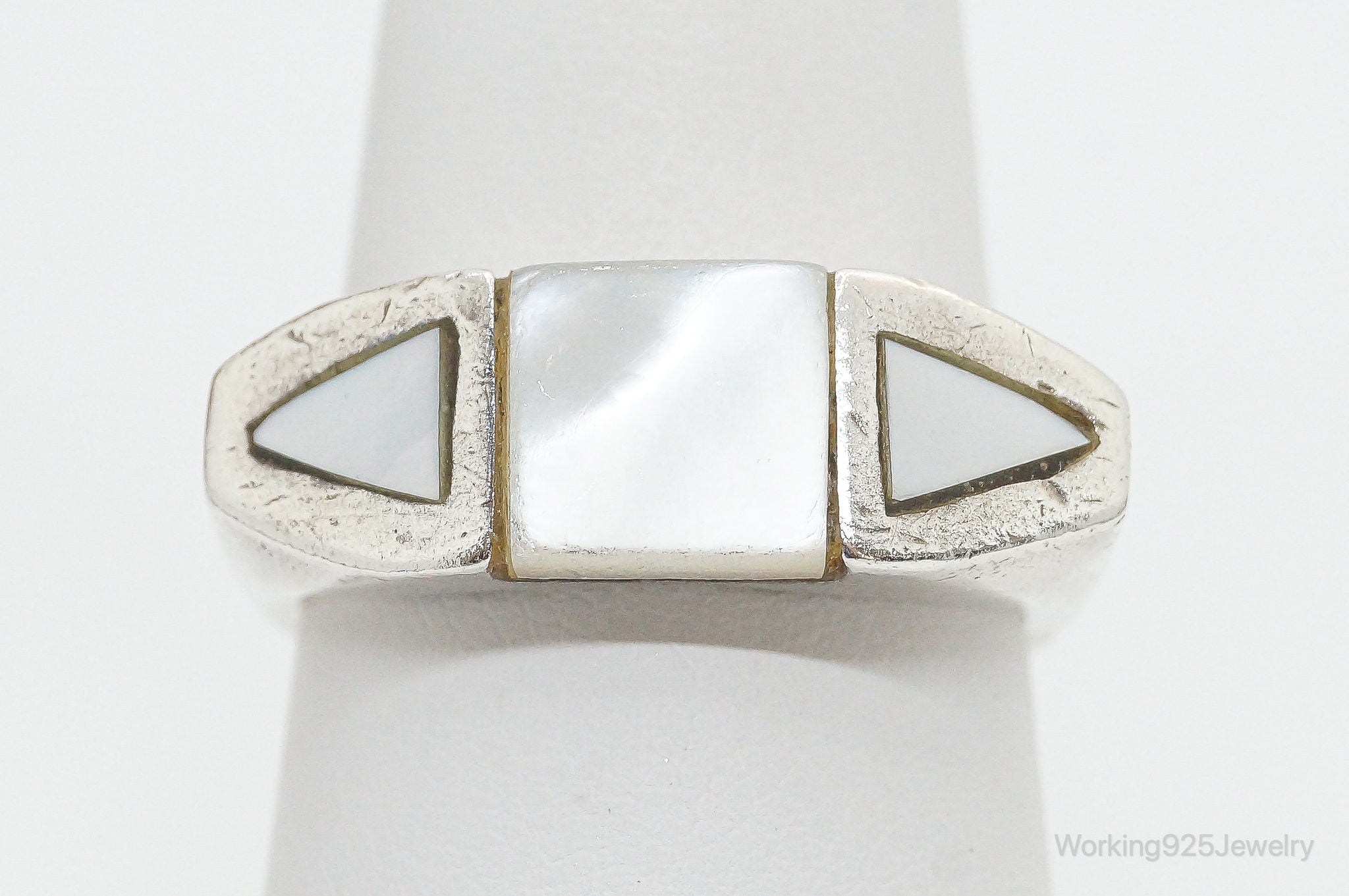 Vintage Mother Of Pearl Sterling Silver Ring - Size 7.5