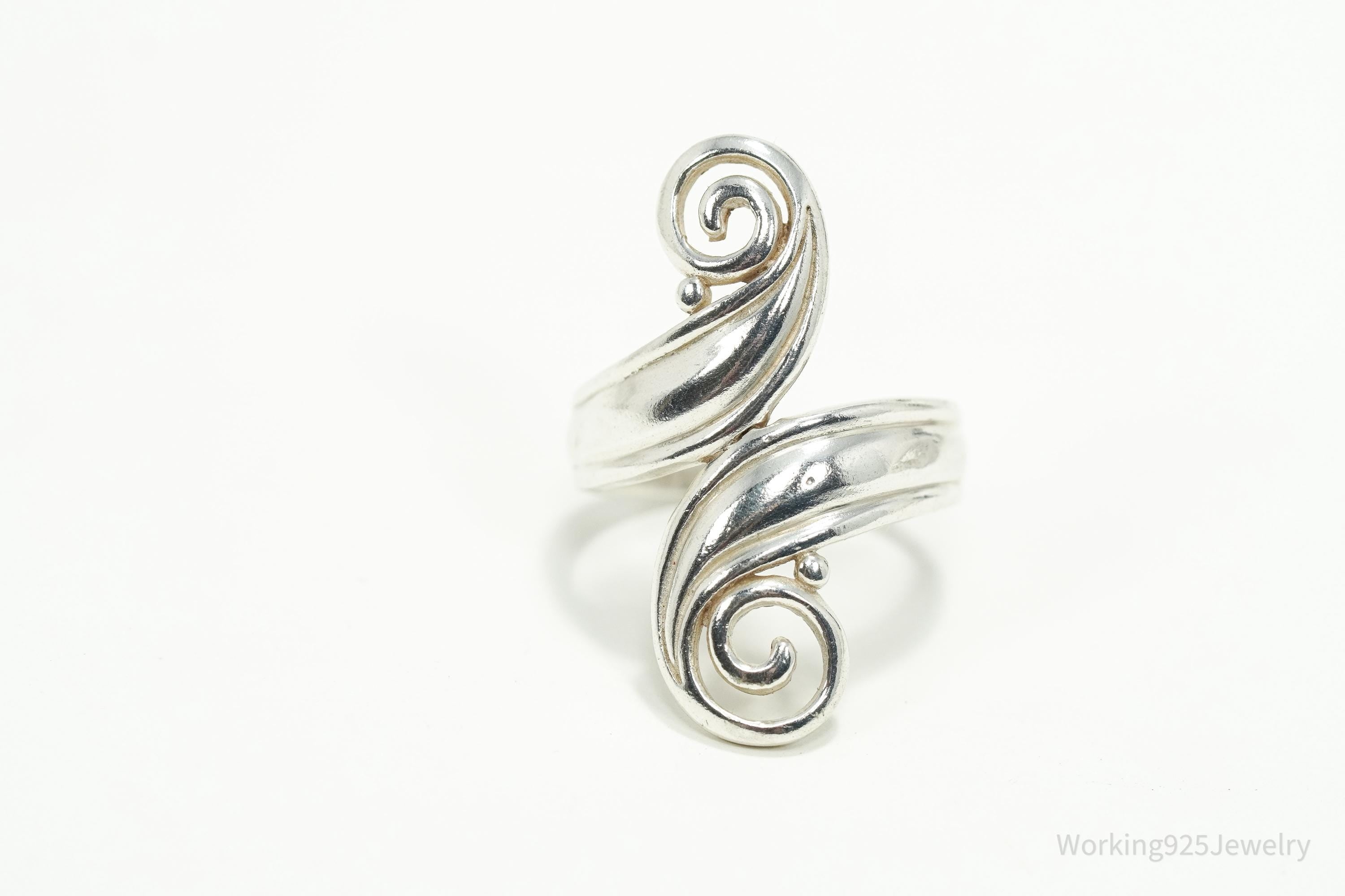 Vintage Spiral Modernist Sleek Sterling Silver Ring - Size 9.25