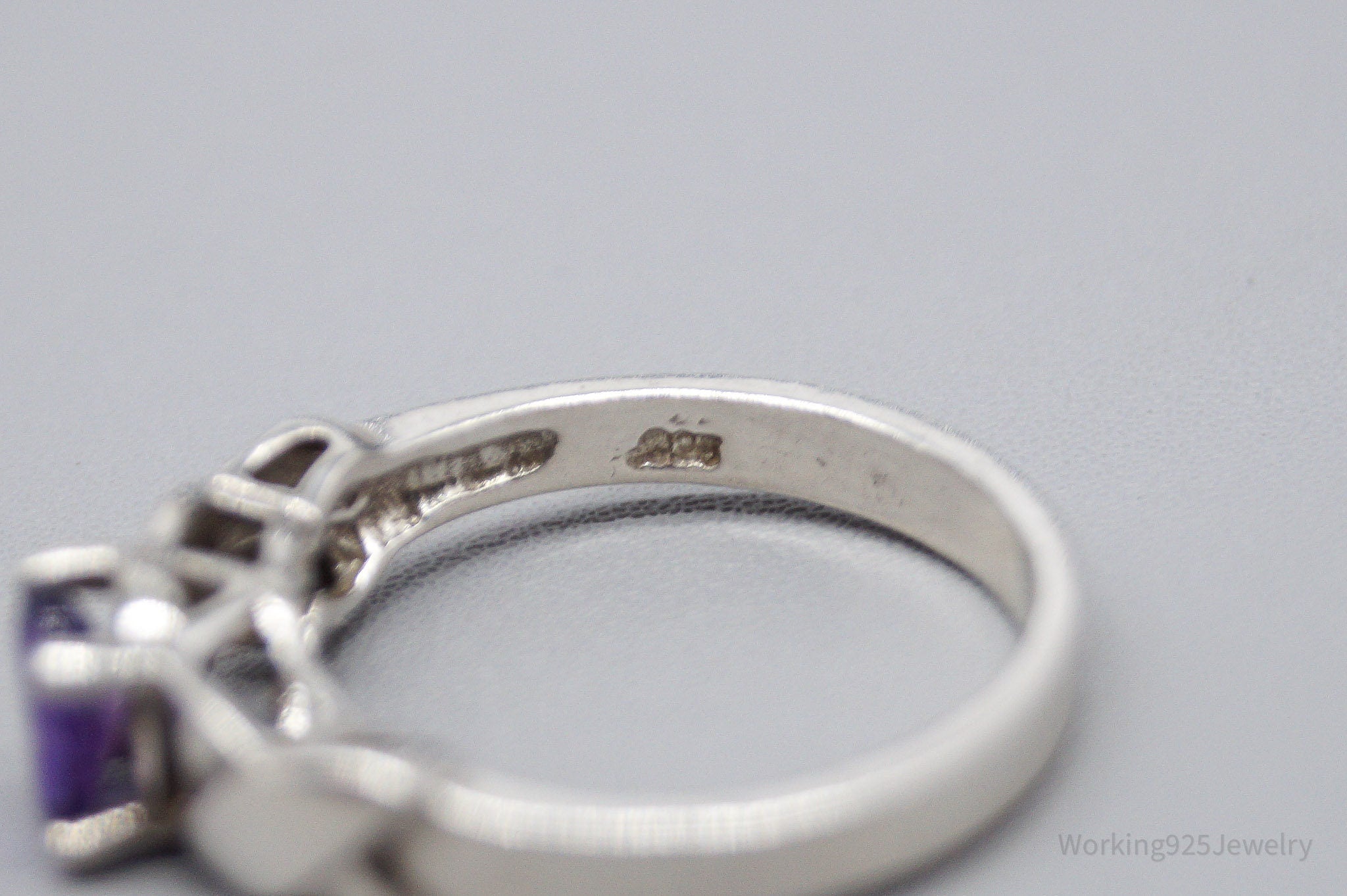 Vintage Amethyst Sterling Silver Ring - Size 7