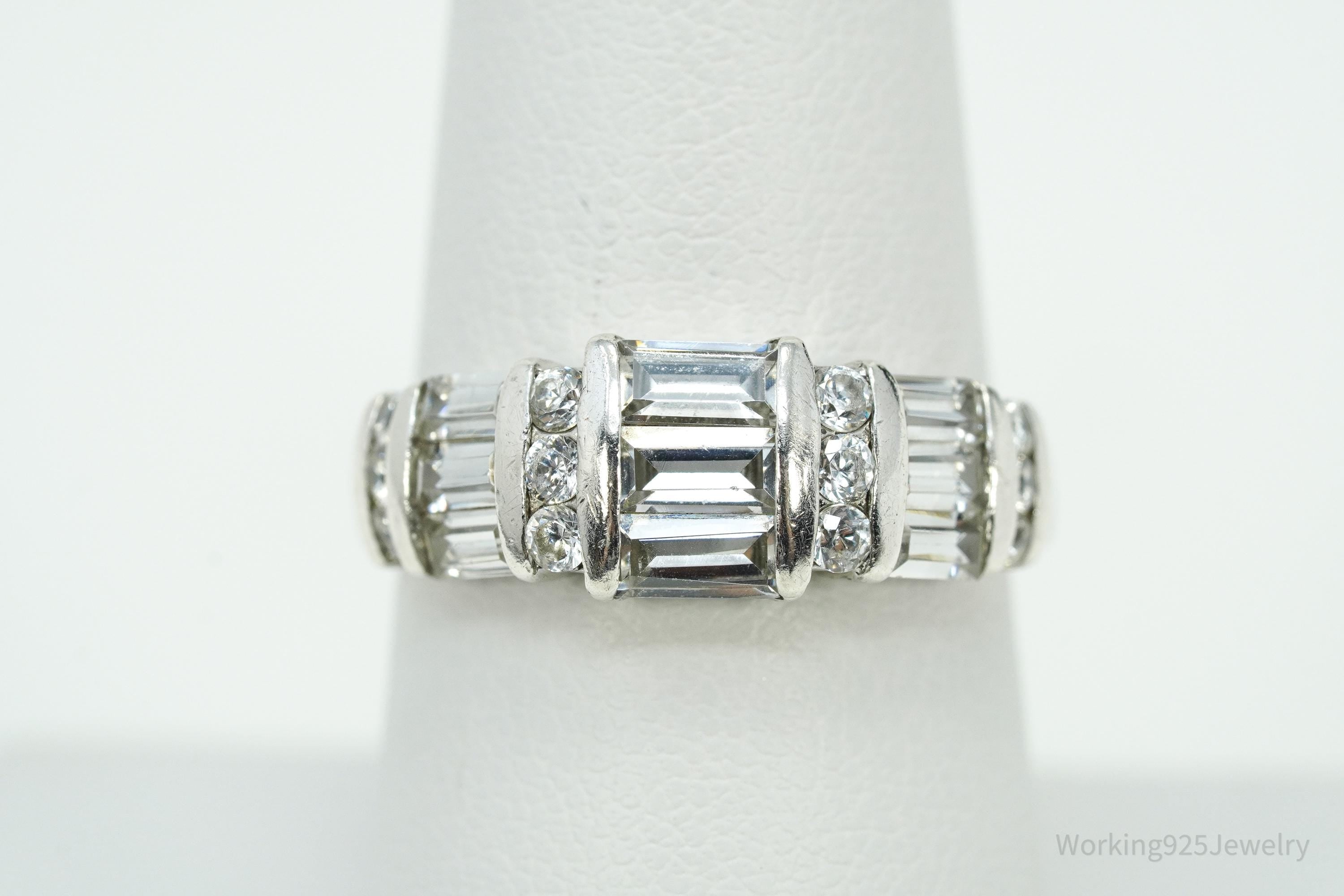 Vintage Cubic Zirconia Sterling Silver Band Ring - Size 7.75