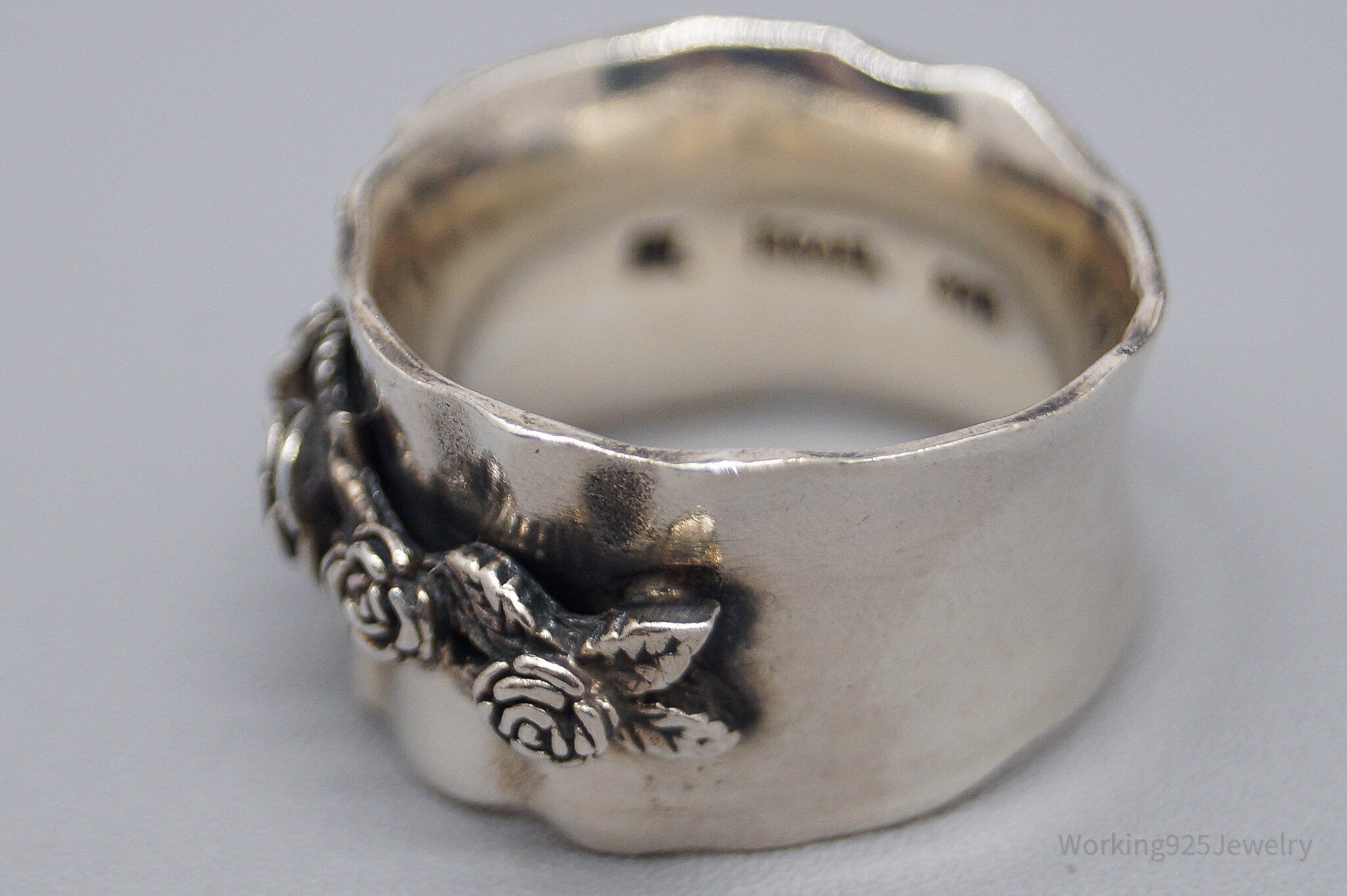 Vintage Israel Designer RL Sterling Silver Roses Band Ring - Size 5.75