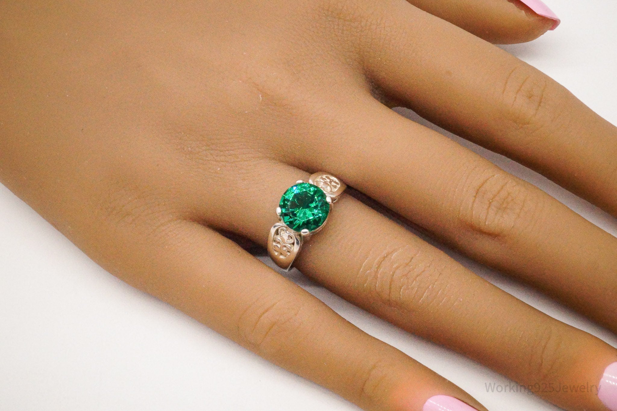 Vintage Large Green Cubic Zirconia Sterling Silver Ring - Size 6.75