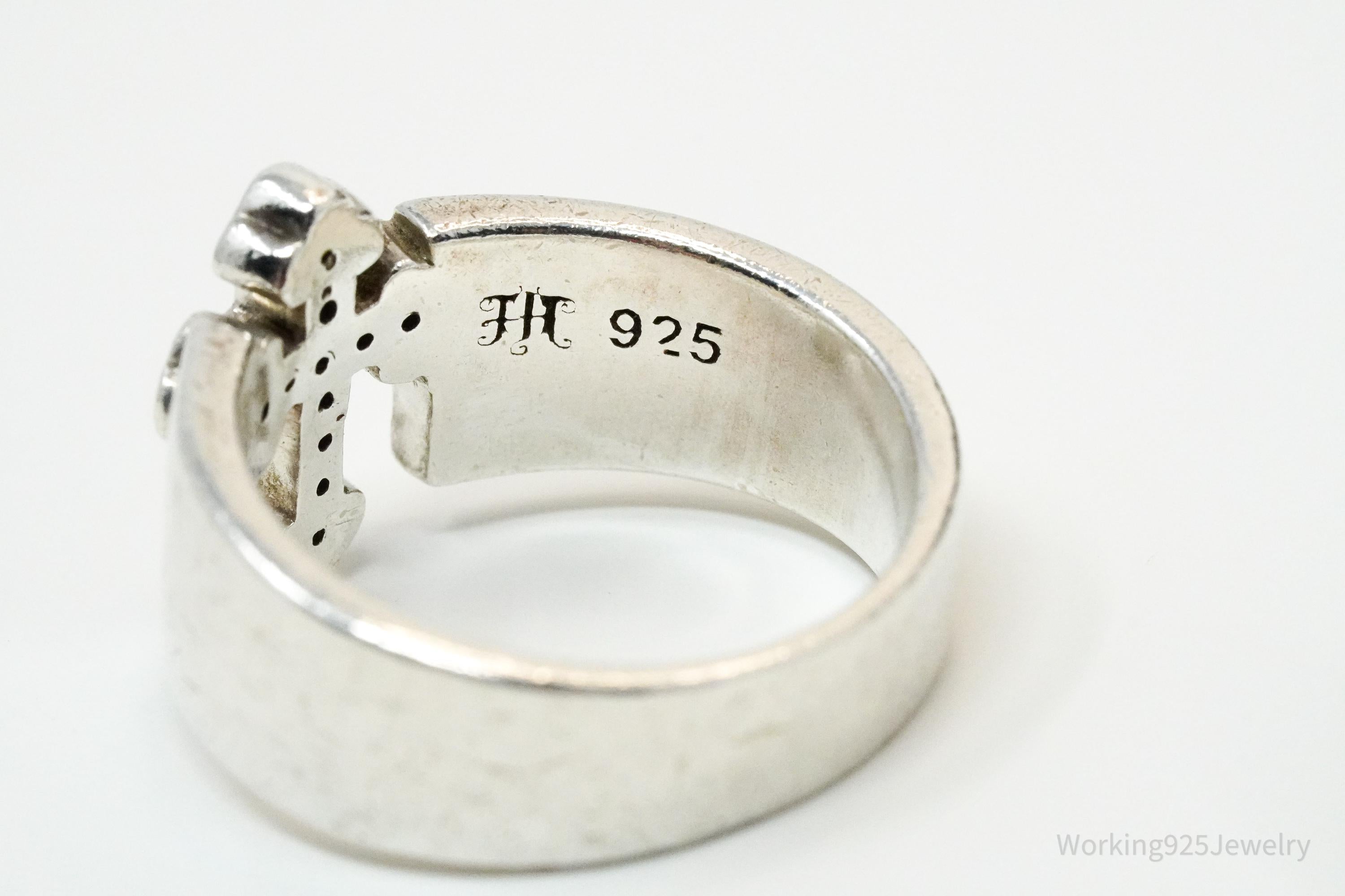 Vintage Garnet Cross Sterling Silver Ring - Size 9